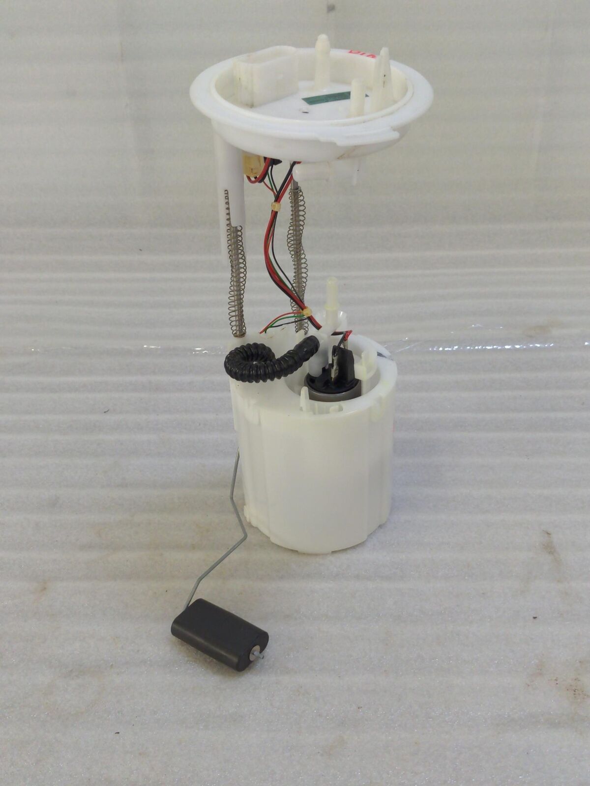 15-18 Audi Q3 Fuel Pump 5N0919087J 1K KMS