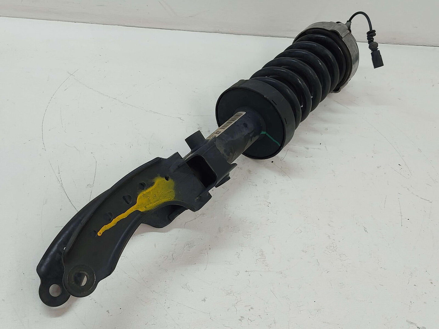 11-18 PORSCHE CAYENNE 958 S E-HYBRID FRONT LEFT STRUT 7P5413031AB