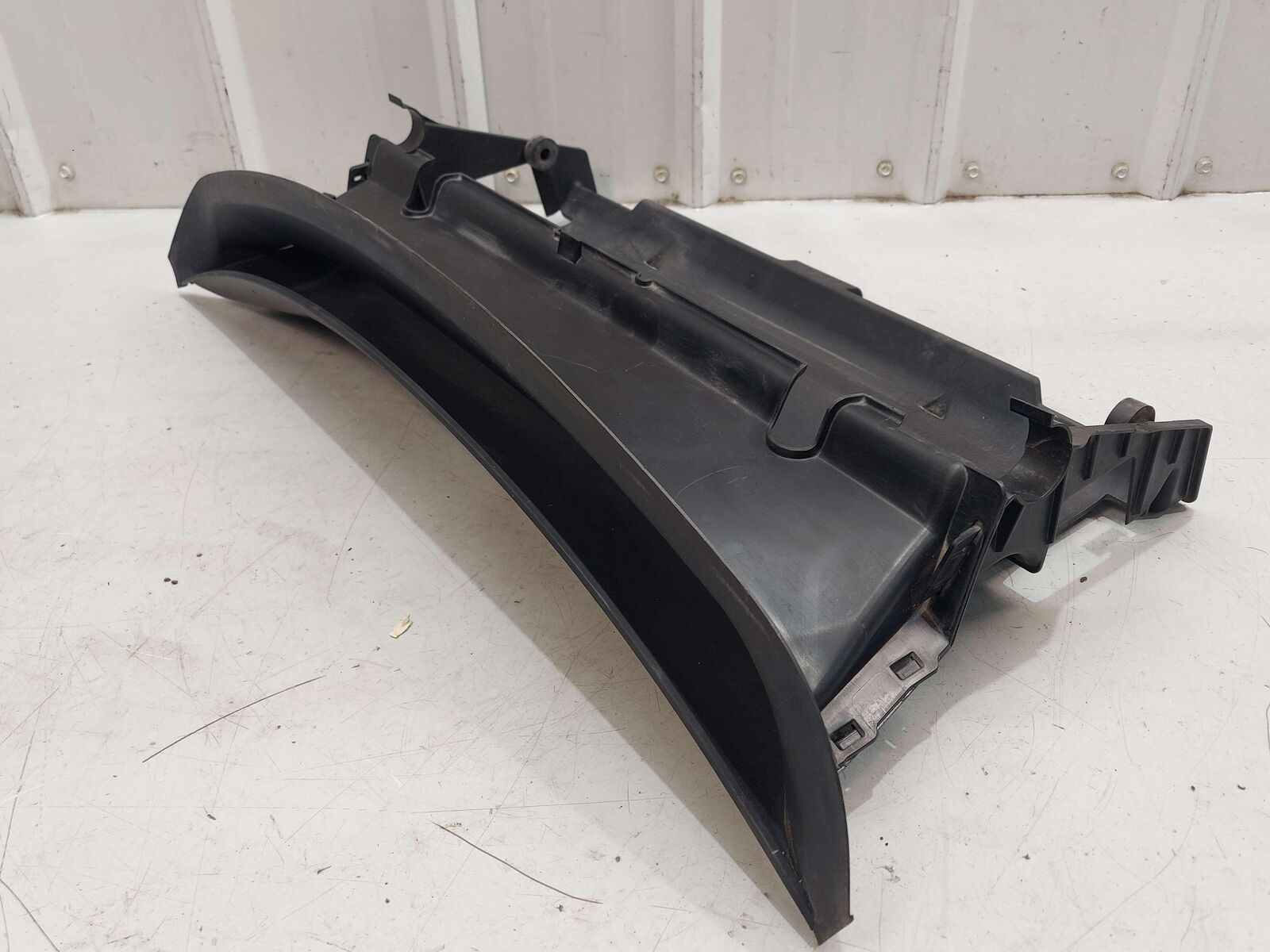 2014 PORSCHE 911 991 GT3 FRONT BUMPER UPPER GRILL AIR DUCT *SCRATCHES PITTED*