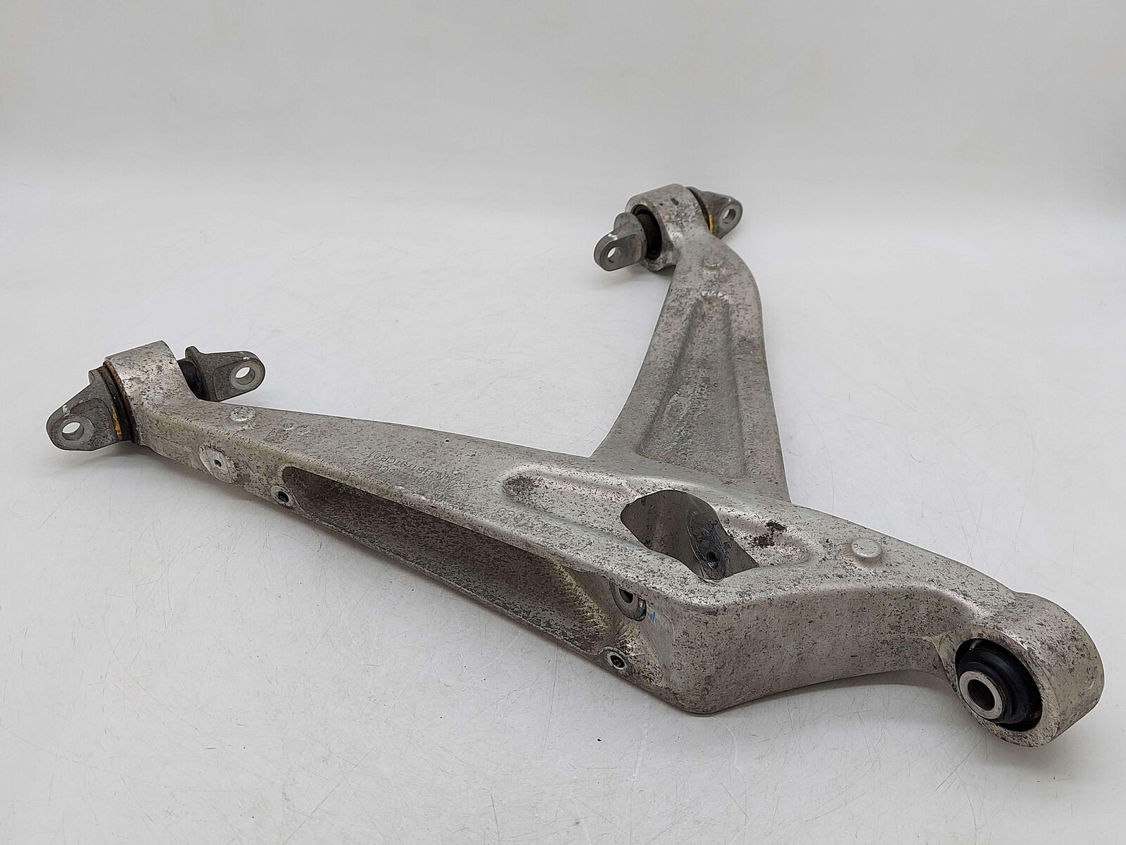 2017 MCLAREN 570S REAR RIGHT LOWER CONTROL ARM 11B1795CP