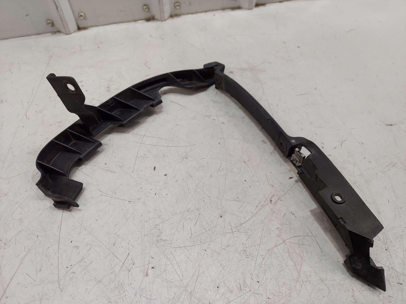 2001 PORSCHE 911 996 CARRERA FRONT LEFT BUMPER BRACKET MOUNT 99650553900