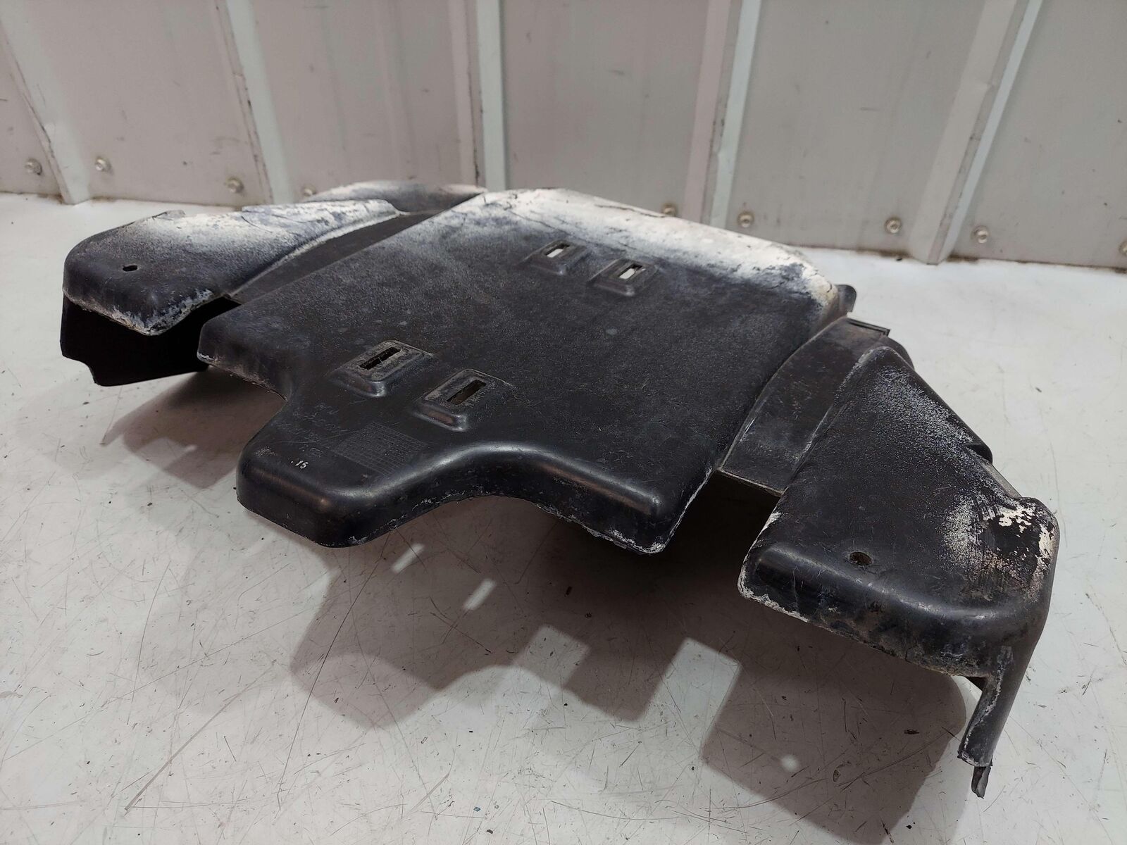 2001 PORSCHE 911 996 CARRERA UNDER BODY SKID PLATE FUEL TANK SKID PLATE