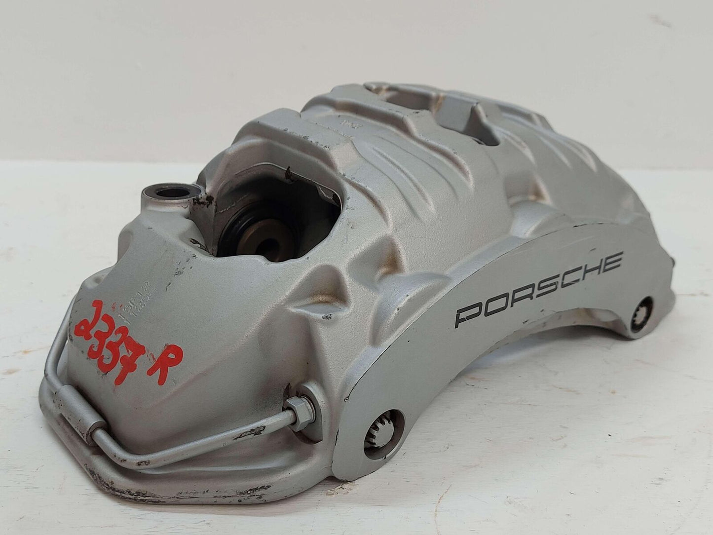 15-16 PORSCHE MACAN 95B S FRONT LEFT BRAKE CALIPER SET R H GRAY *CHIPS IN PAINT*