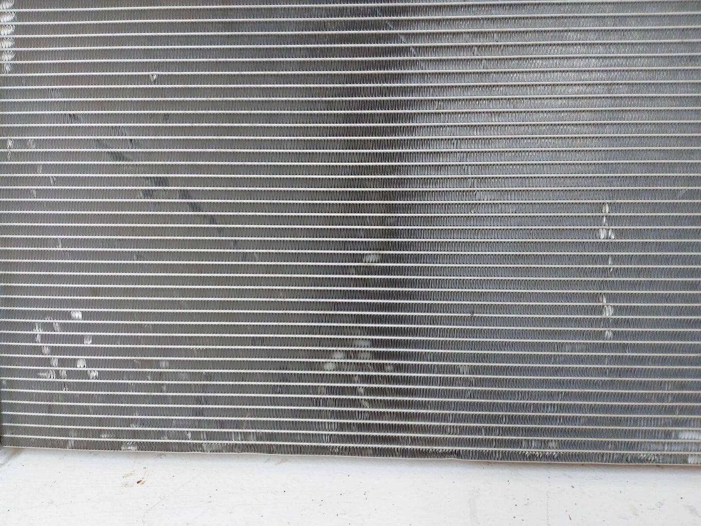 10-16 PORSCHE PANAMERA RADIATOR 97010613103 *DENTED FINS BENT*