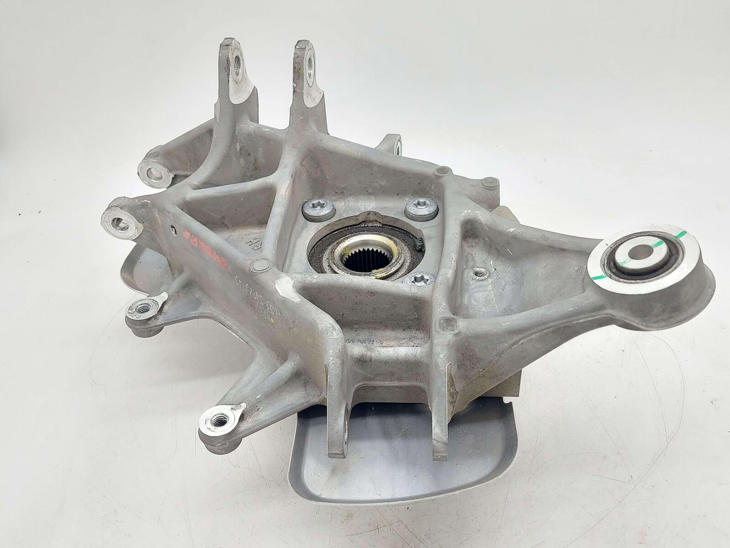 2024 ASTON MARTIN DB12 VOLANTE REAR RIGHT SPINDLE KNUCKLE HUB HY53-5A970-AD