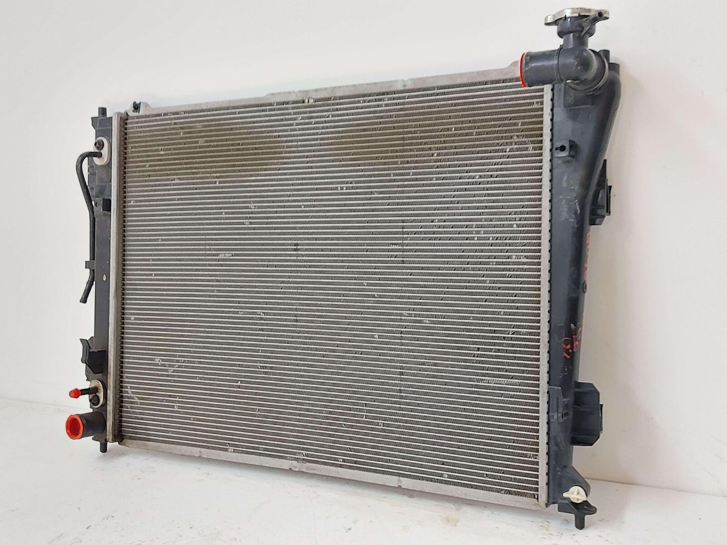 11-13 HYUNDAI SONATA COOLANT RADIATOR 2.4L AT AUTO 253103Q500 *FINS BENT*