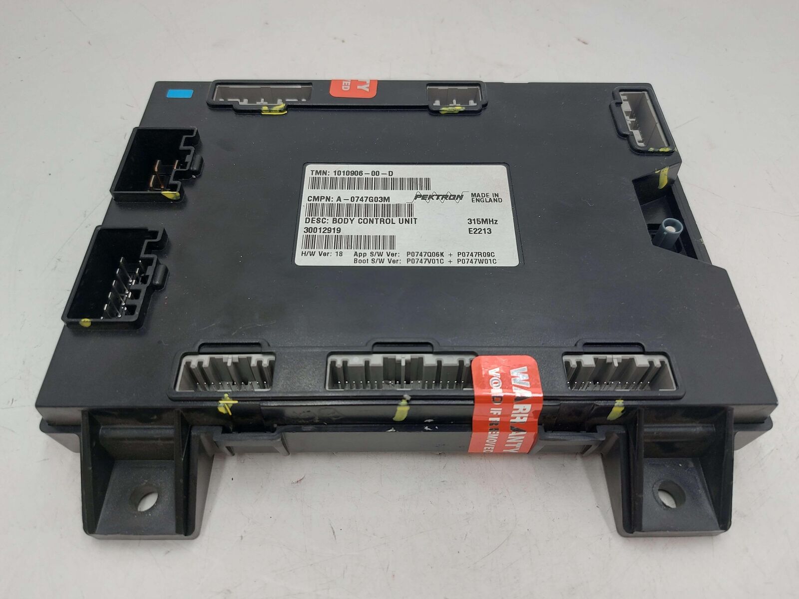 2013 TESLA S 1010906-00-d BCM BODY CONTROL MODULE