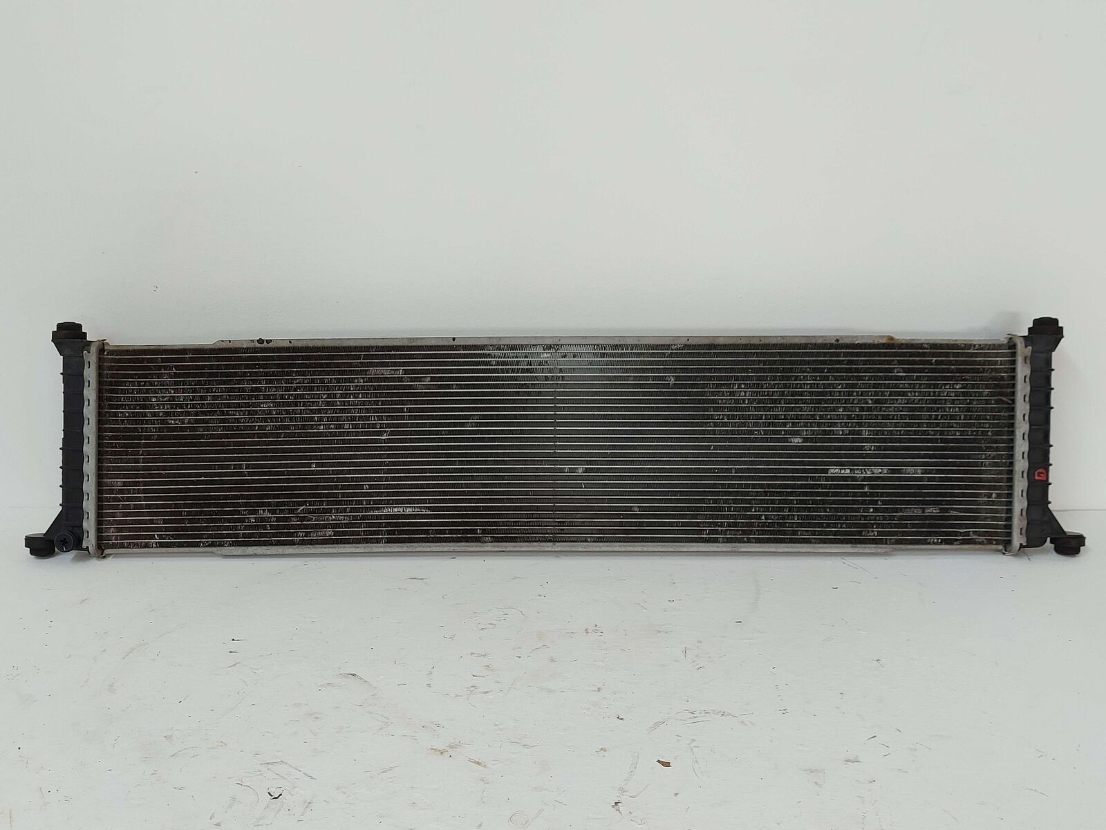 2013 Tesla S Radiator 6007372-00-A *Fins Bent*