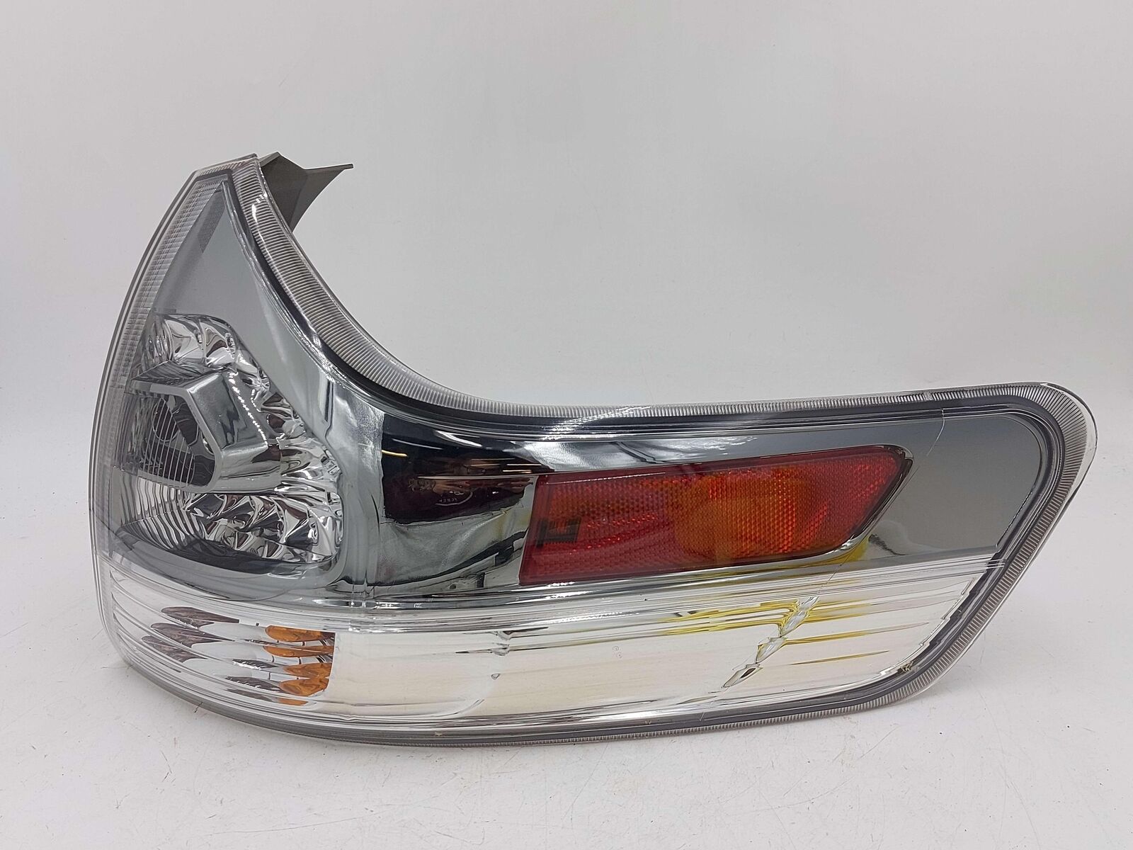 11-20 TOYOTA SIENNA SE RIGHT TAIL LIGHT LAMP OUTER CLEAR LENS 8155008040