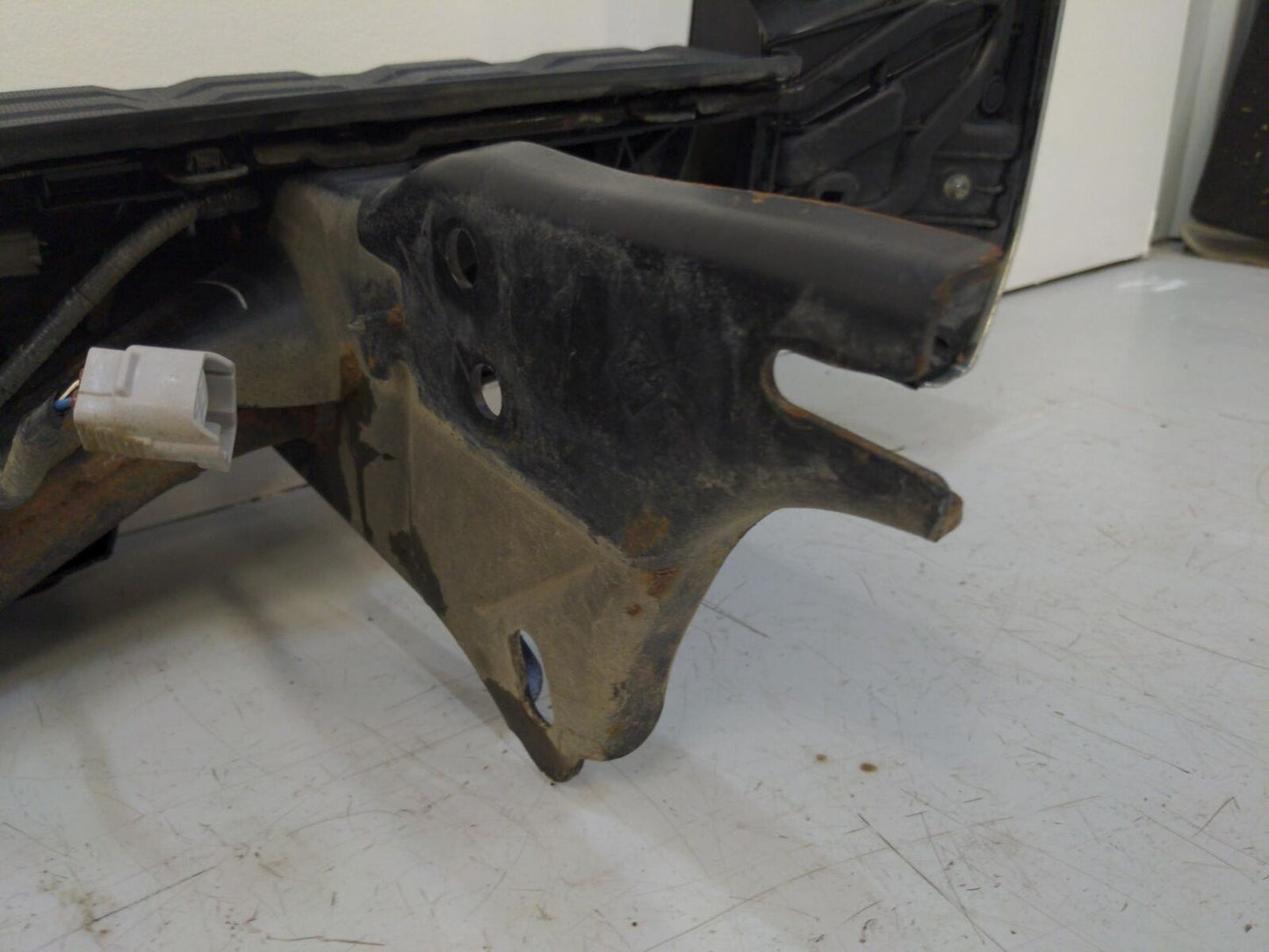 16-22 TOYOTA TACOMA Rear Bumper *notes* 82159-04020 103KM'S