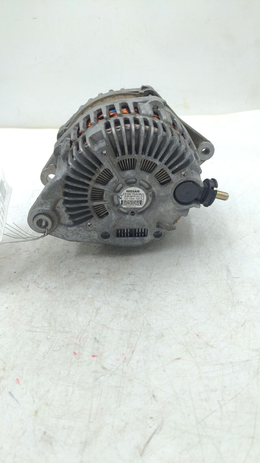 18 19 20 NISSAN MURANO Alternator 231009ua3b only 6K KM's!!