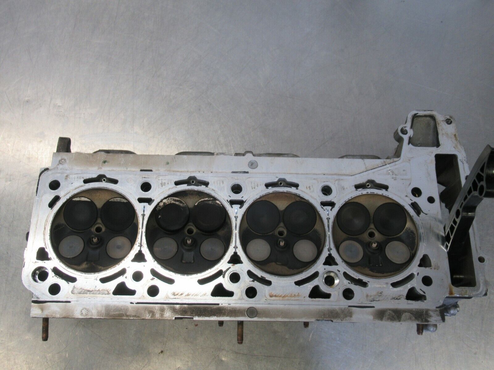 S032  2016 MERCEDES CLS63S 5.5L LH CYLINDER HEAD