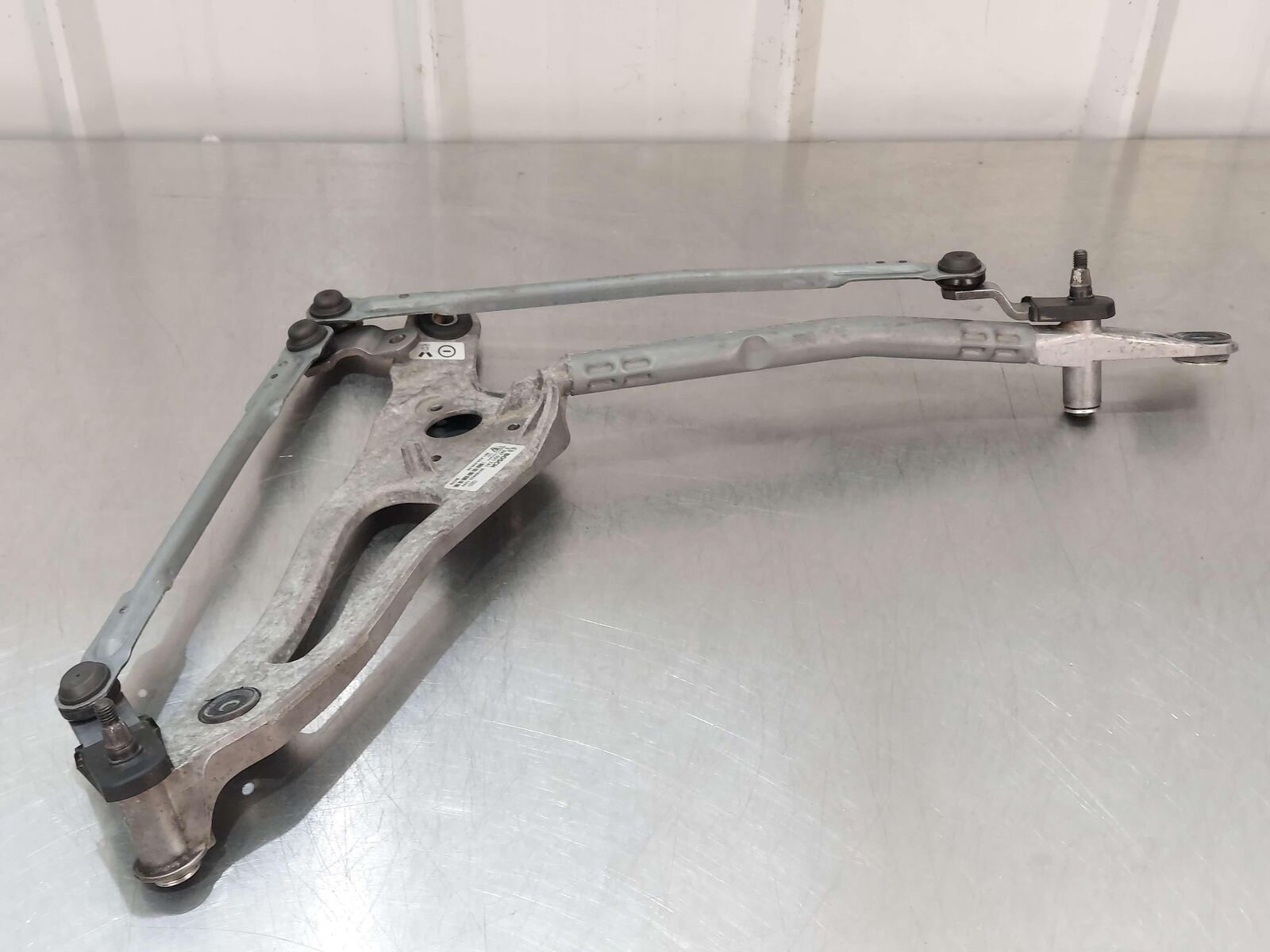 14-19 PORSCHE CAYMAN GT4 981 FRONT WINDSHIELD WIPER MOTOR WIPER LINKAGE