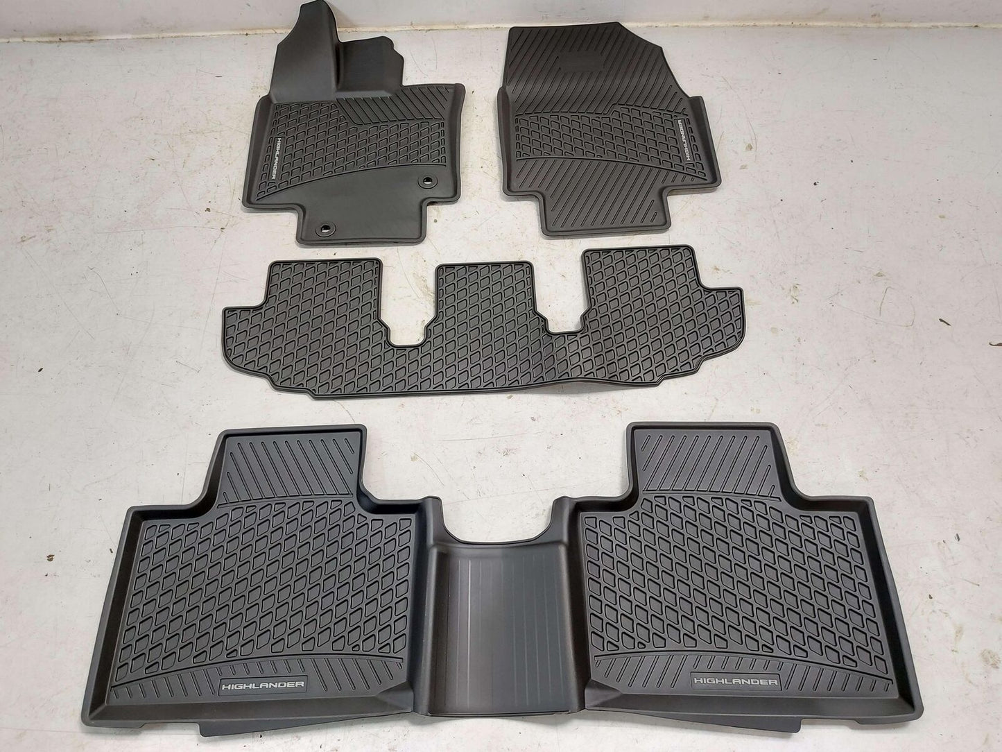 2020 TOYOTA HIGHLANDER FLOOR MAT NEW OEM RUBBER PK210-48L15