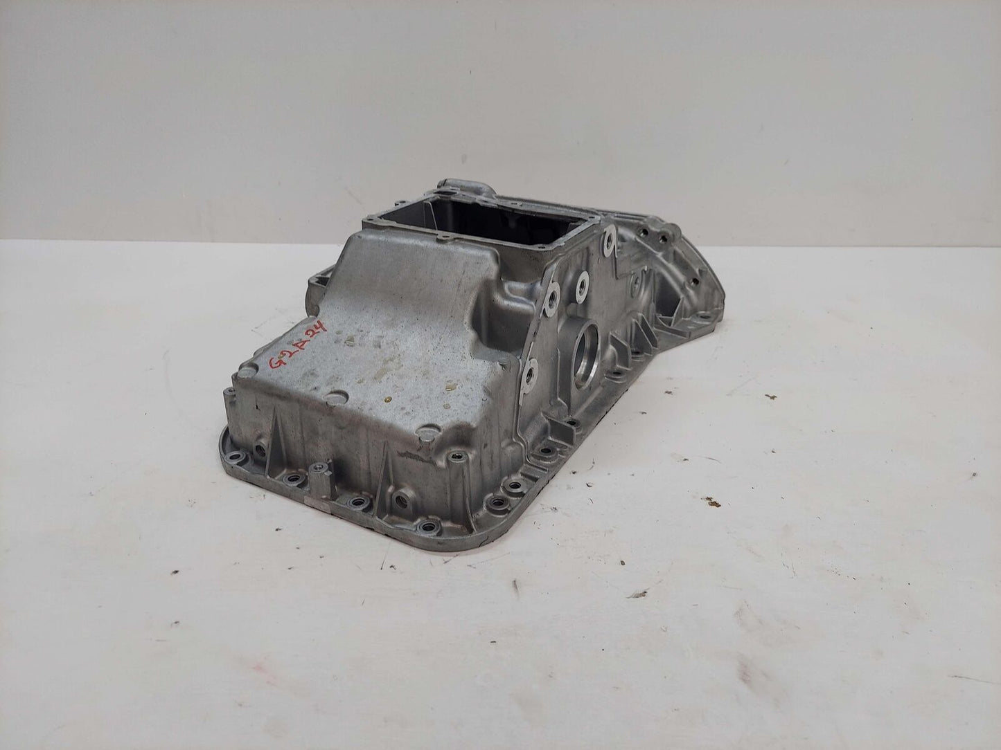 17-21 MERCEDES C43 W205 3.0L UPPER ENGINE OIL PAN A2760143000 276.823