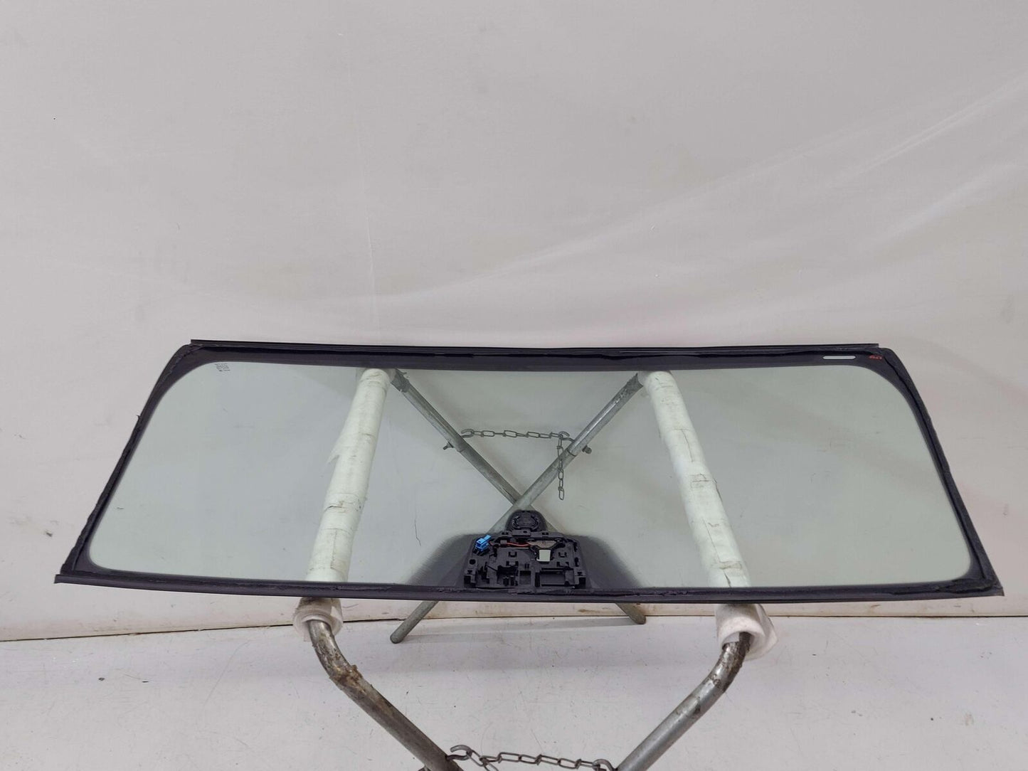 17-18 PORSCHE CAYENNE 958 FRONT WINDSHIELD WINDOW GLASS 95854111151 S E HYBRID