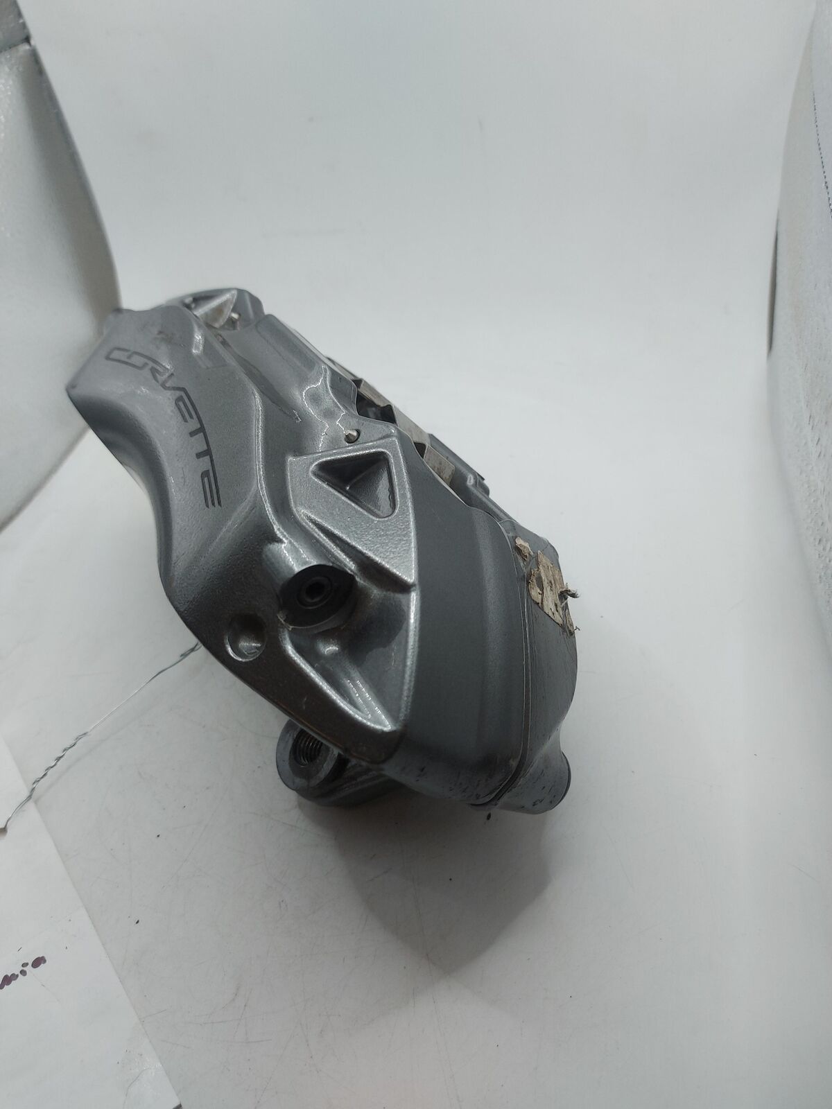 14-19 CHEVY CORVETTE Front LH Left Caliper *Gouged Chips* 46K KM'S