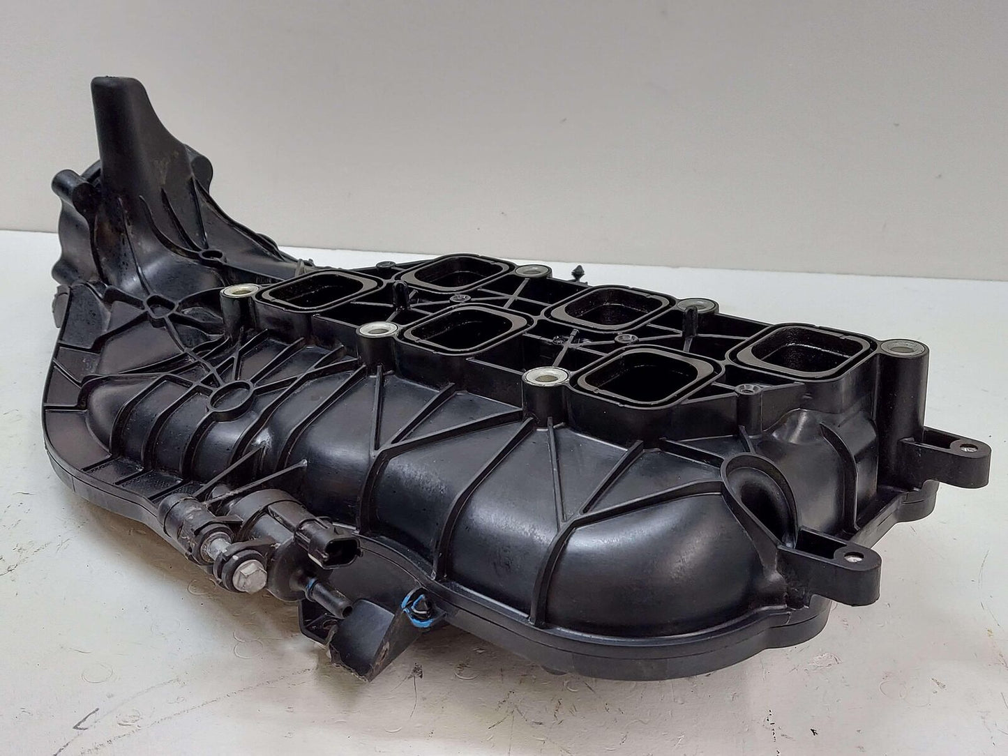 12-15 CADILLAC CTS INTAKE MANIFOLD UPPER 3.6L 12642701