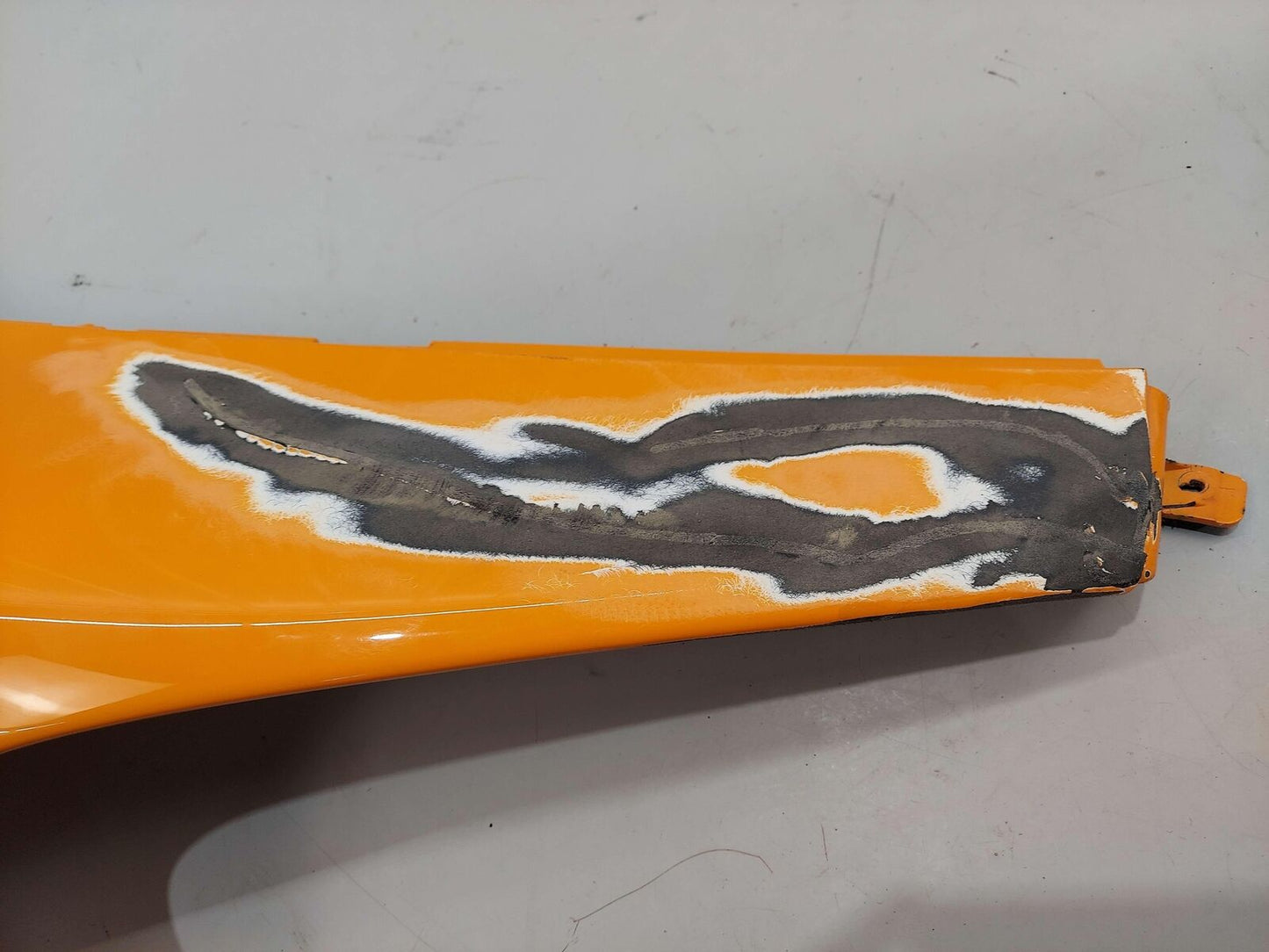 2023 Mclaren Artura RH Right Fender Mclaren Orange 3211 *Repaired Broken Clip*