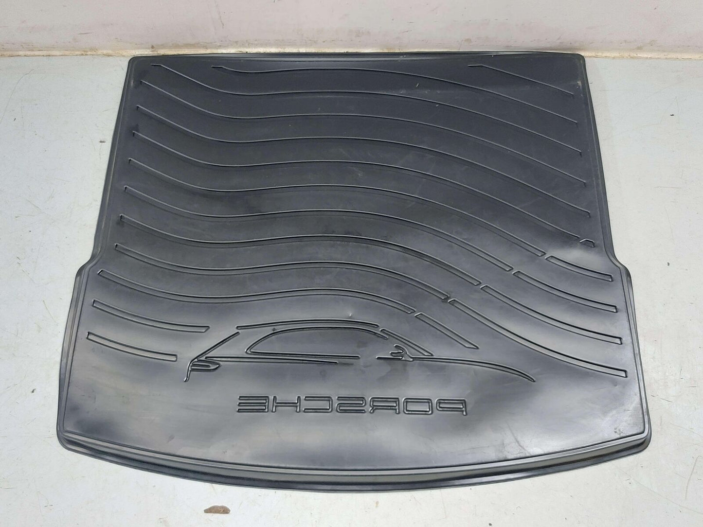 2016 PORSCHE MACAN S 95B REAR TRUNK LUGGAGE COMPARTMENT CARGO RUBBER FLOOR MAT