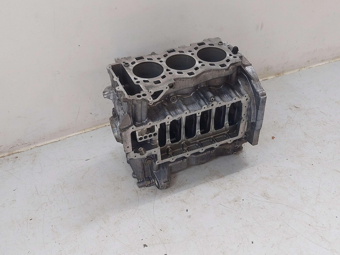 10-13 PORSCHE 911 997 CARRERA 4S 997.2 3.8L MA1.01 ENGINE MOTOR CYLINDER BLOCK