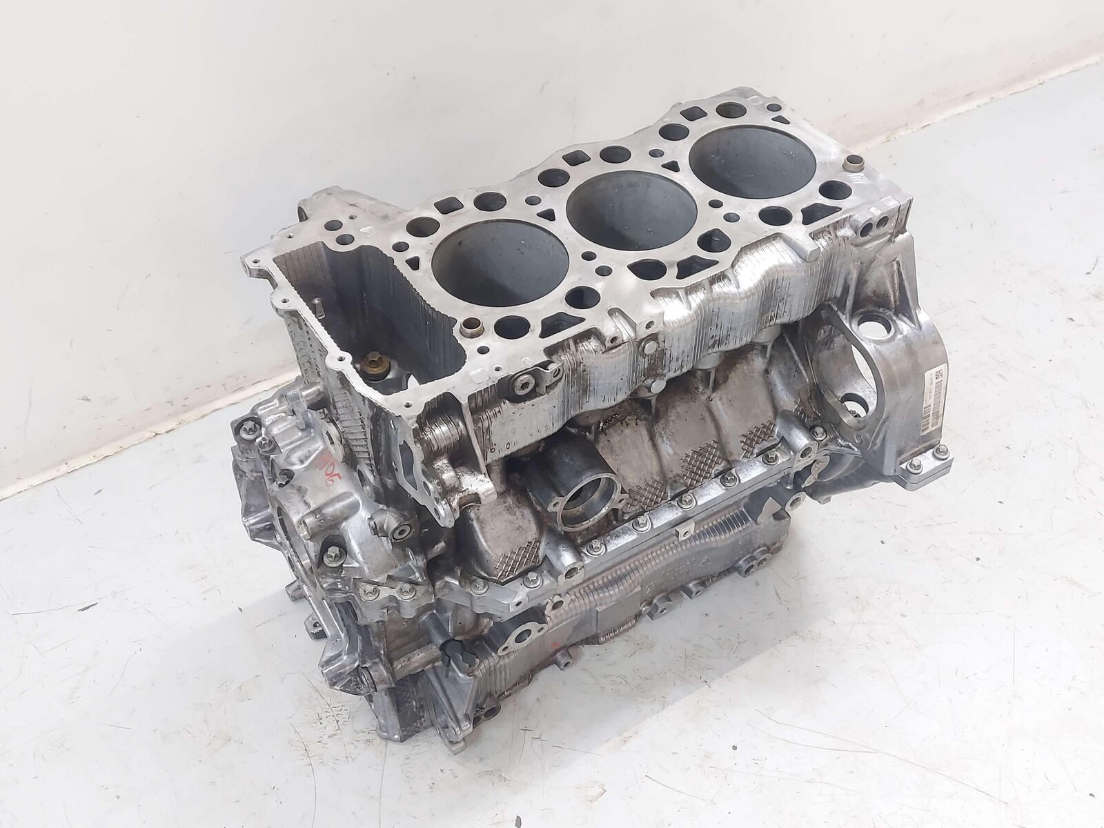 10-13 PORSCHE 911 997 CARRERA 4S 997.2 3.8L MA1.01 ENGINE MOTOR CYLINDER BLOCK