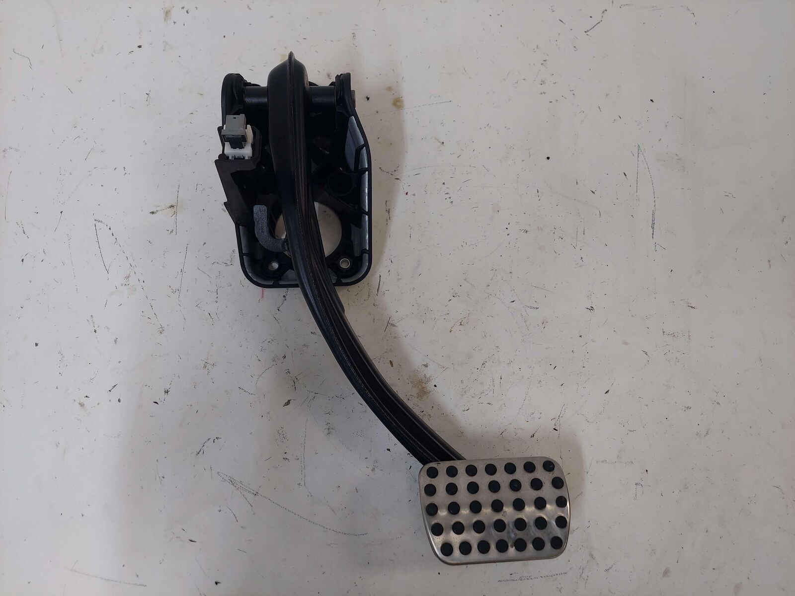 2018 MERCEDES  GLE63S AMG W166 Brake Pedal A1662920008 A1662900201 A1662901101