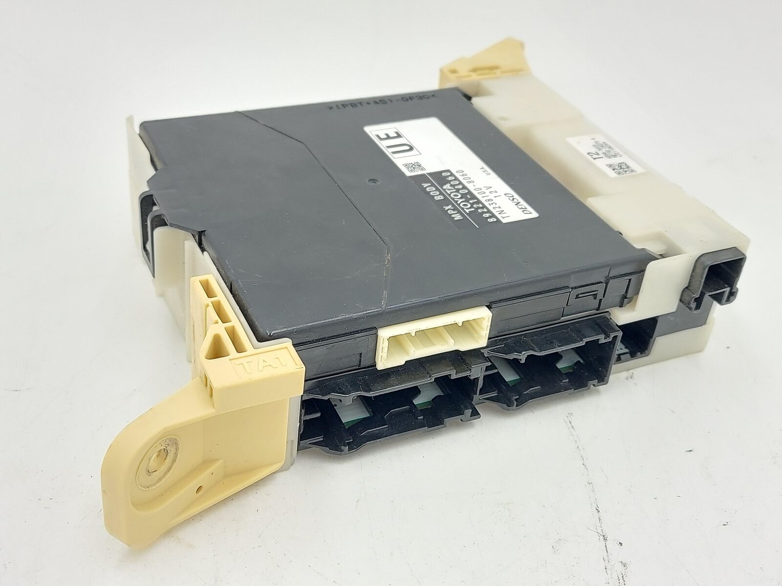 18-19 TOYOTA TACOMA MPX MULTIPLEX BODY CONTROL MODULE W/ FUSE BOX 89221-04060