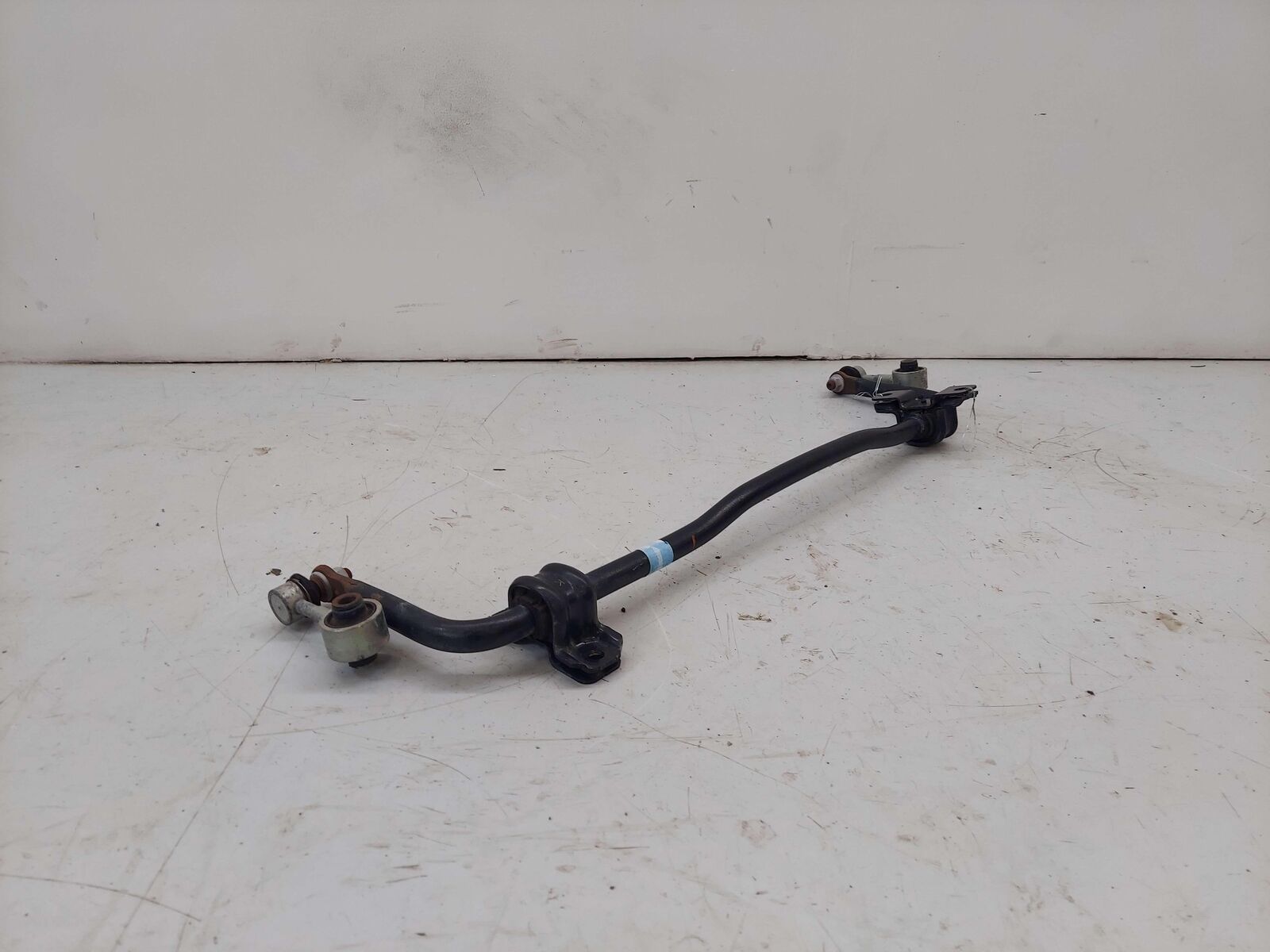 19-23 TOYOTA RAV-4 REAR STABILIZER SWAY BAR W/ END LINKS & MOUNTS 618 KM'S!