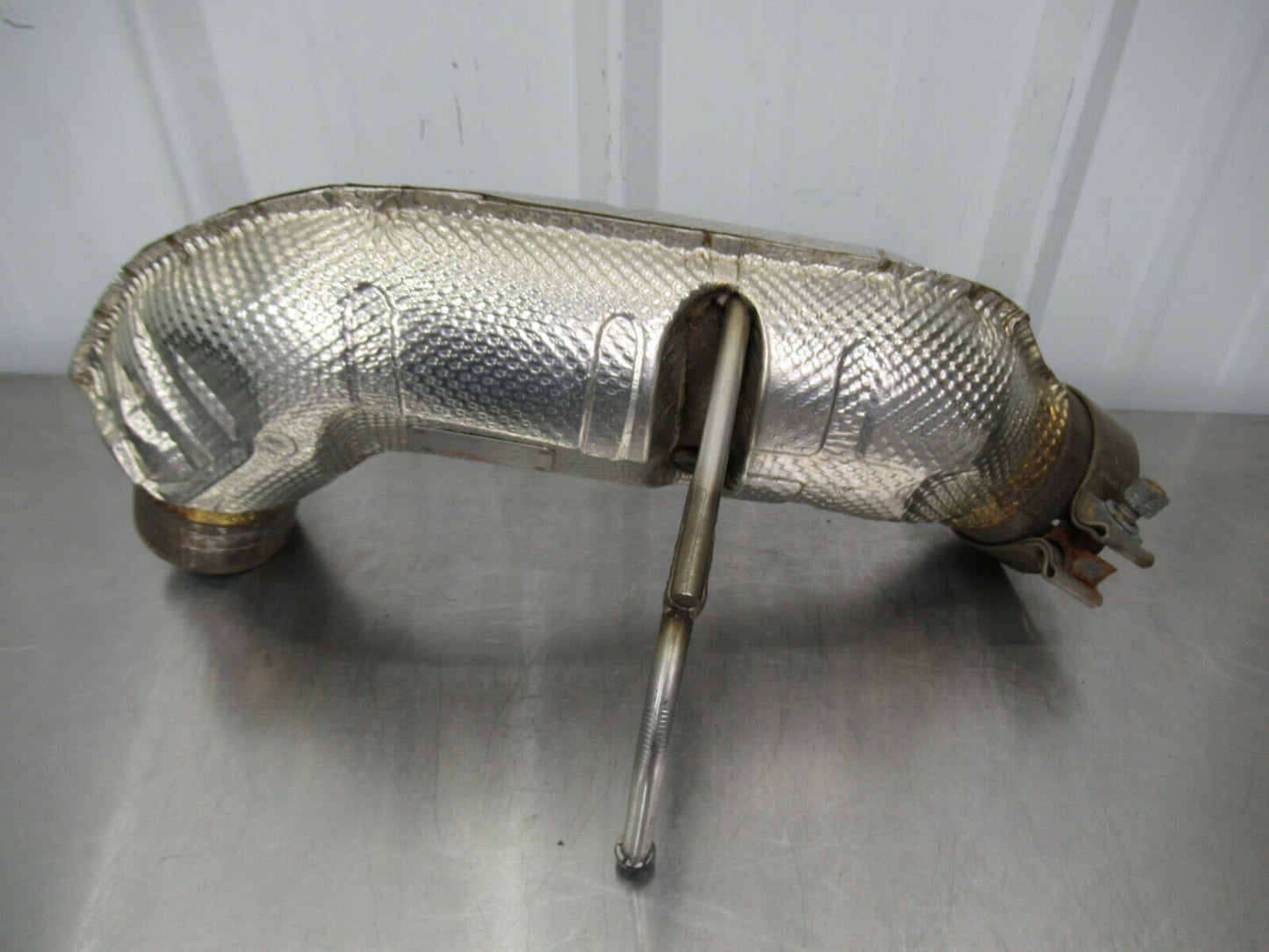 T020 2016 16 MCLAREN 570S LH LEFT EXHAUST MUFFLER PIPE 13H0258CP