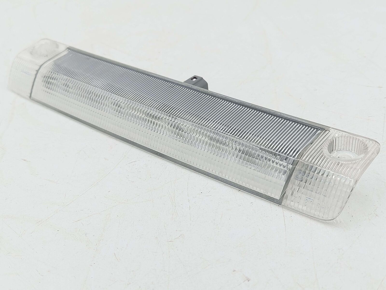 2015 TOYOTA SIENNA SE THIRD BRAKE TAIL LIGHT LAMP