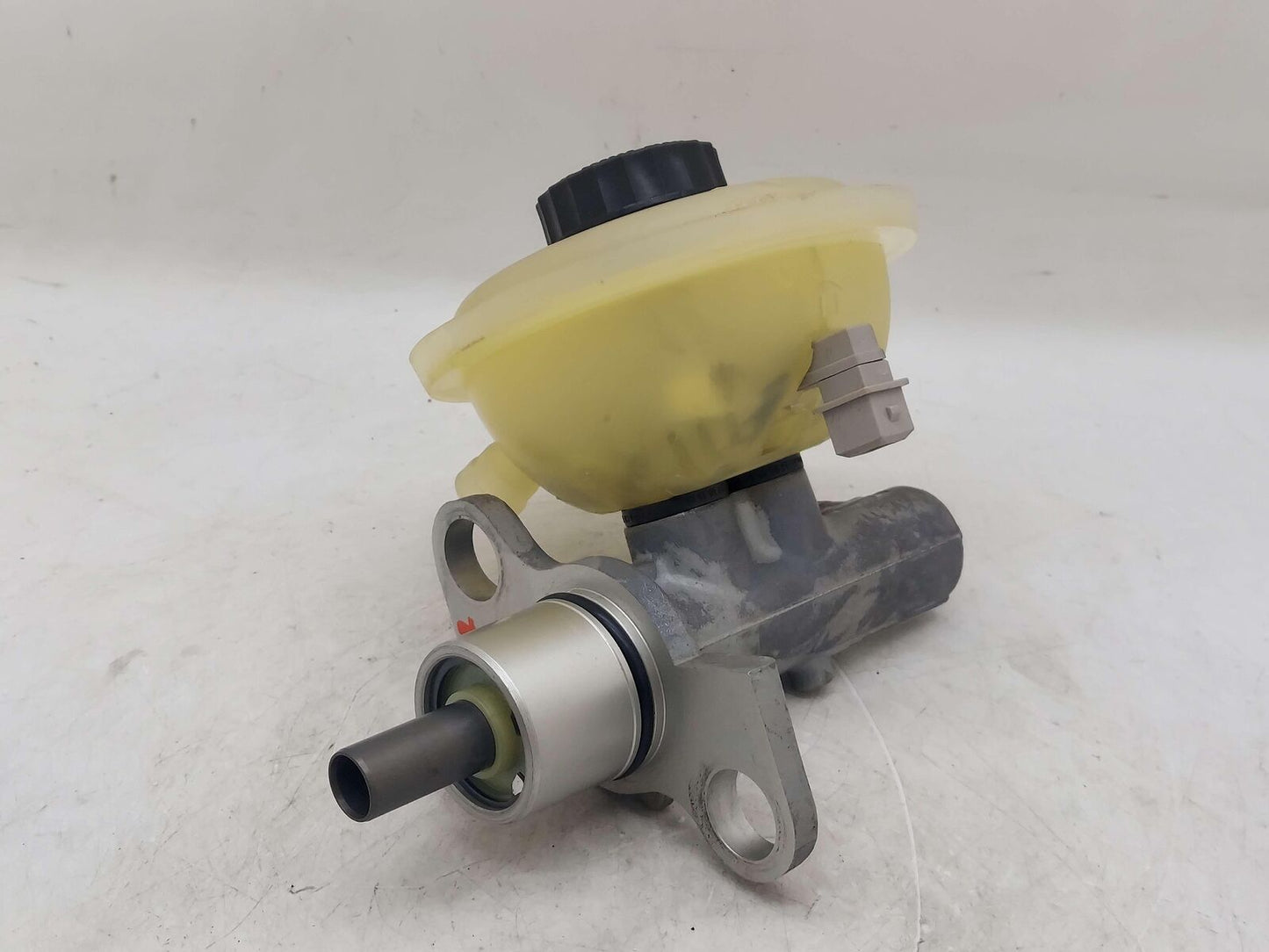 99-05 PORSCHE 911 996 CARRERA RWD BRAKE MASTER CYLINDER AUTO