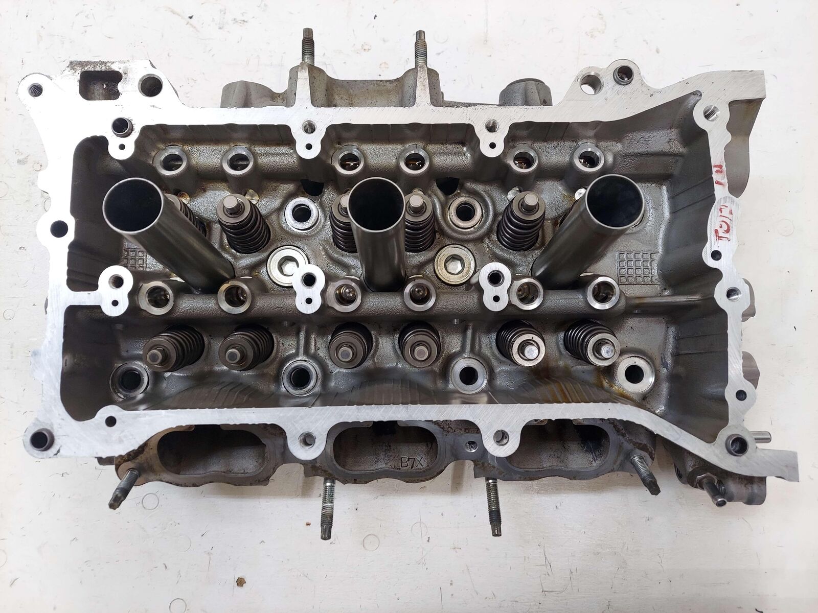 16-22 TOYOTA TACOMA 3.5L LH LEFT ENGINE MOTOR CYLINDER HEAD 1110239315 *NOTE!*