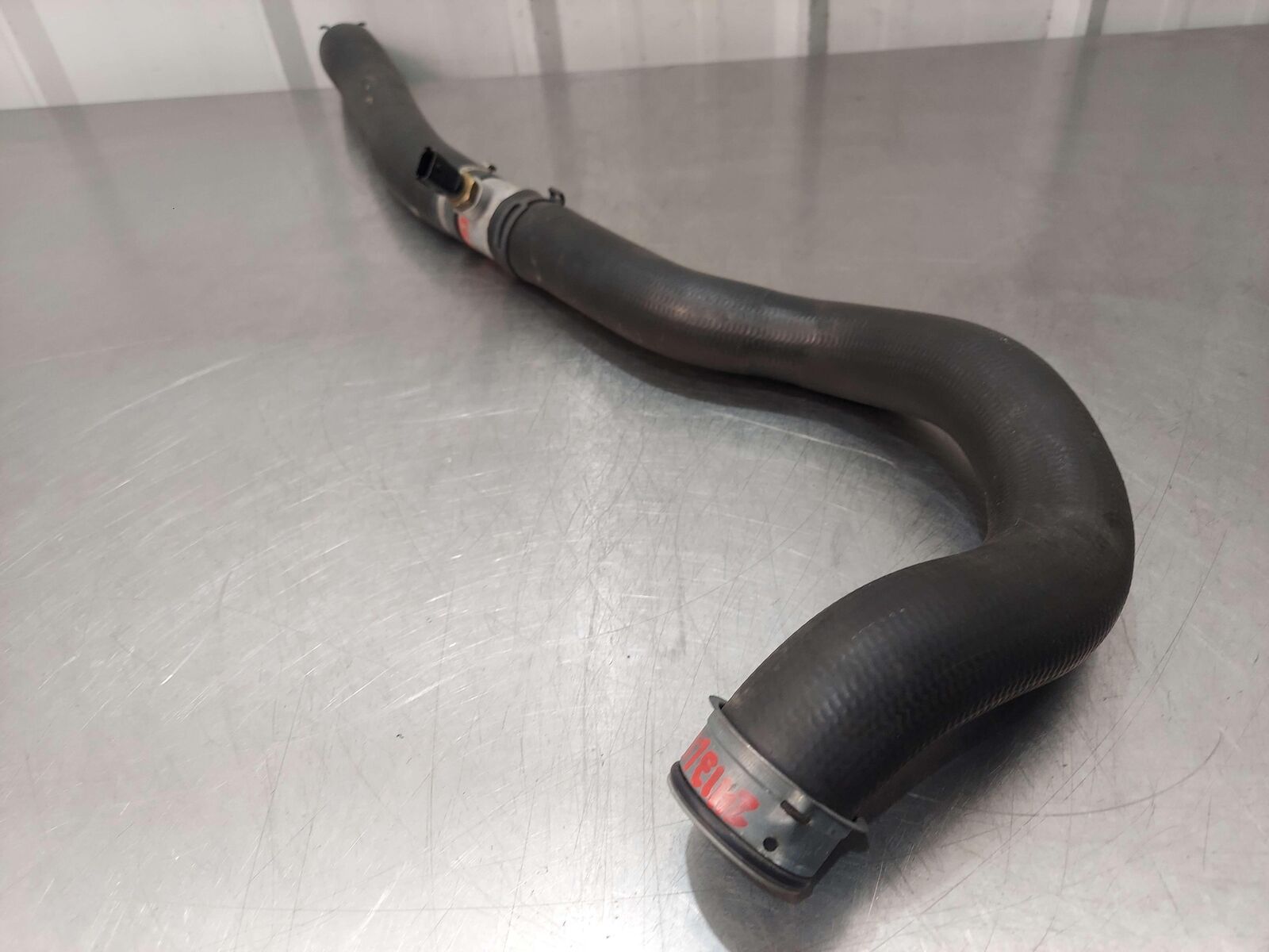 2016 MCLAREN 540C LEFT UPPER RADIATOR WATER COOLANT HOSE PIPE TUBE 13L0243CP