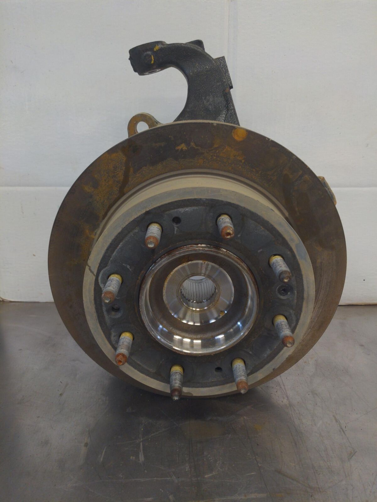 20 21 22 GMC SIERRA 2500 Right Spindle Knuckle Front Rh *no rotor*