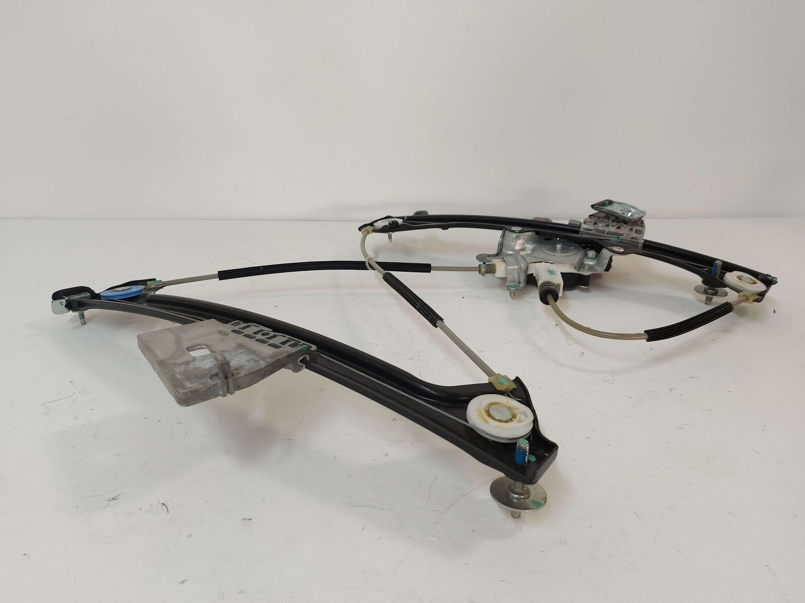 09 Nissan GTR GT-R R35 Front RH Right Door Window Regulator W/ Motor 1050002396