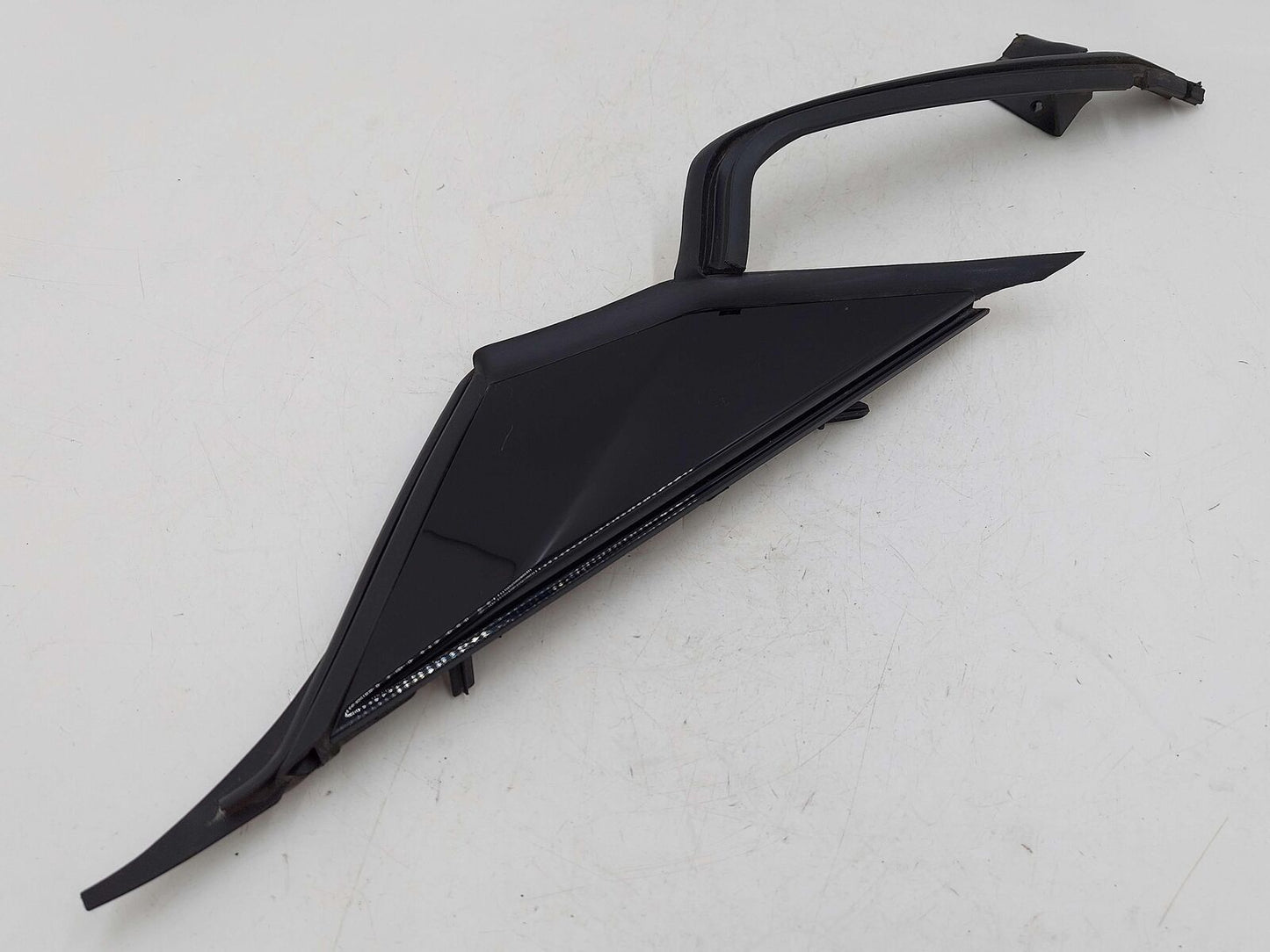 2023 McLaren Artura LH Left Fender / Door Trim *scratched* Trim Black 16AF008CP