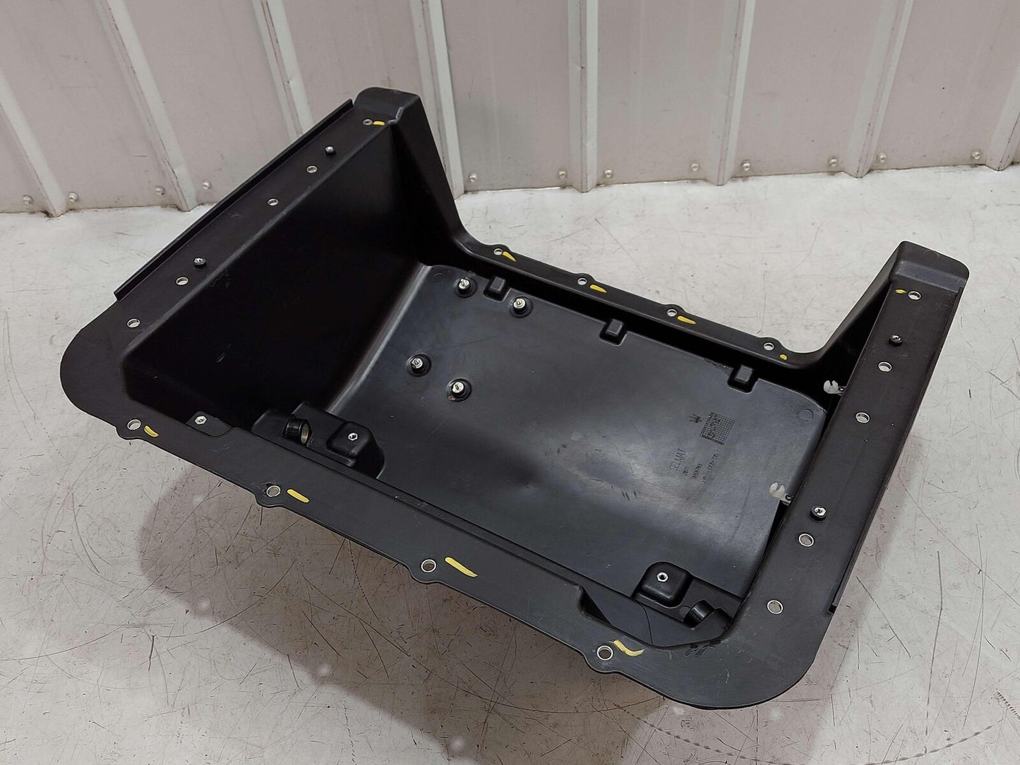 2010 Maserati GranTurismo S M145 Coupe REAR TRUNK SPARE WHEEL BOX TUB 068267800