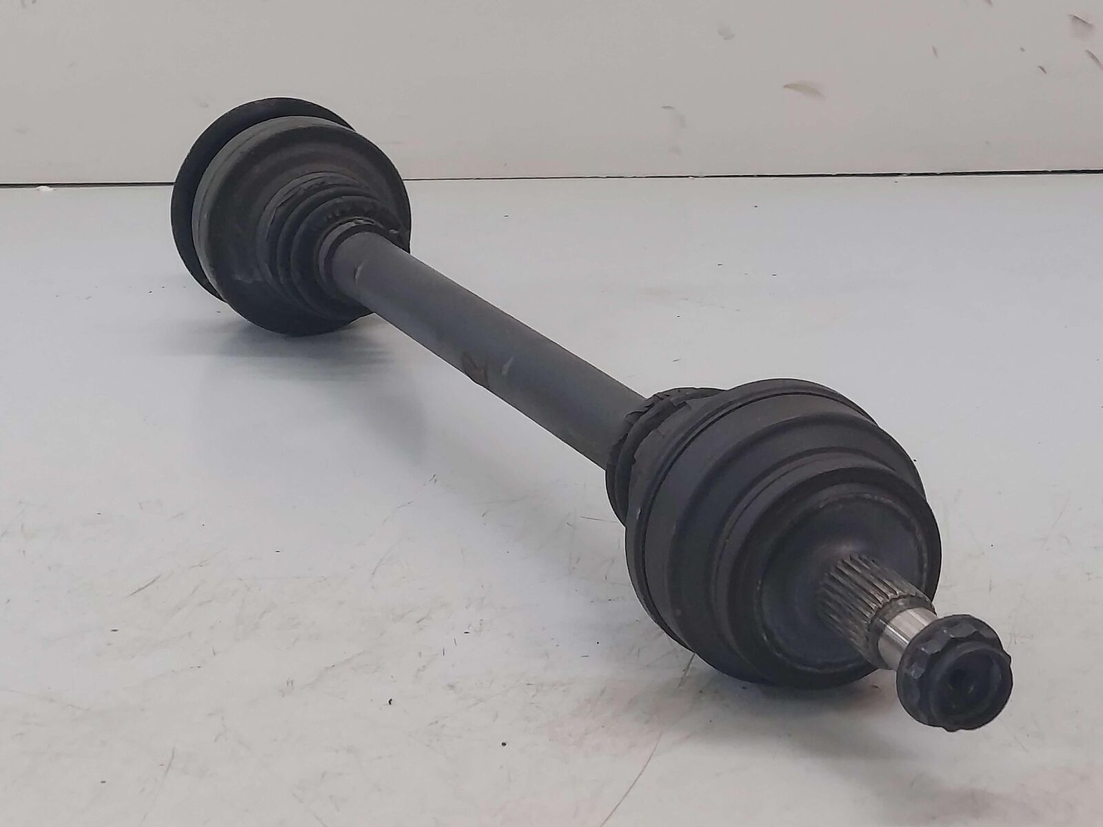 12-18 MERCEDES CLS63 AMG C218 LEFT AXLE SHAFT 2123502210