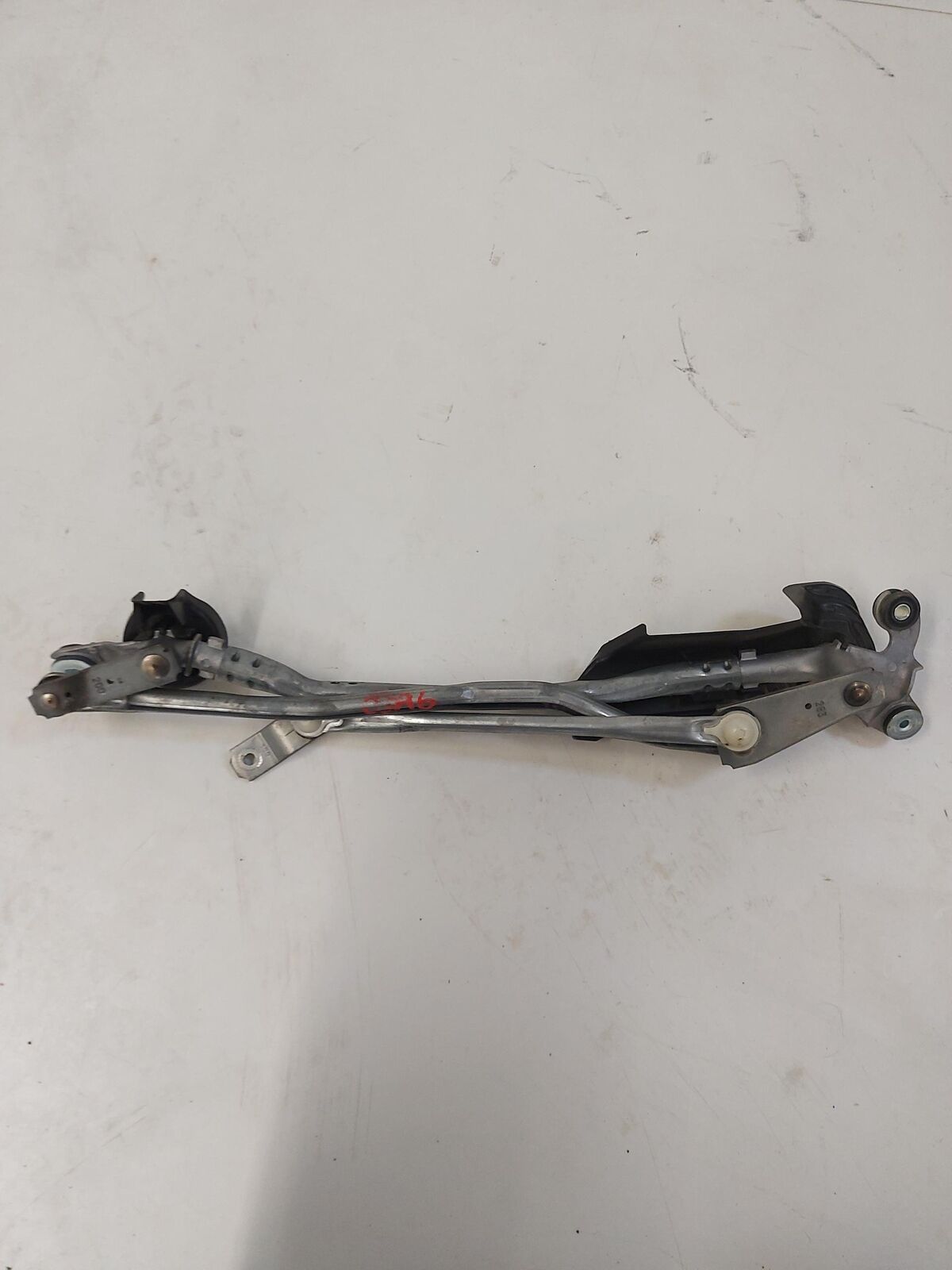 15-19 LEXUS RC350 Windshield Wiper transmission Linkage