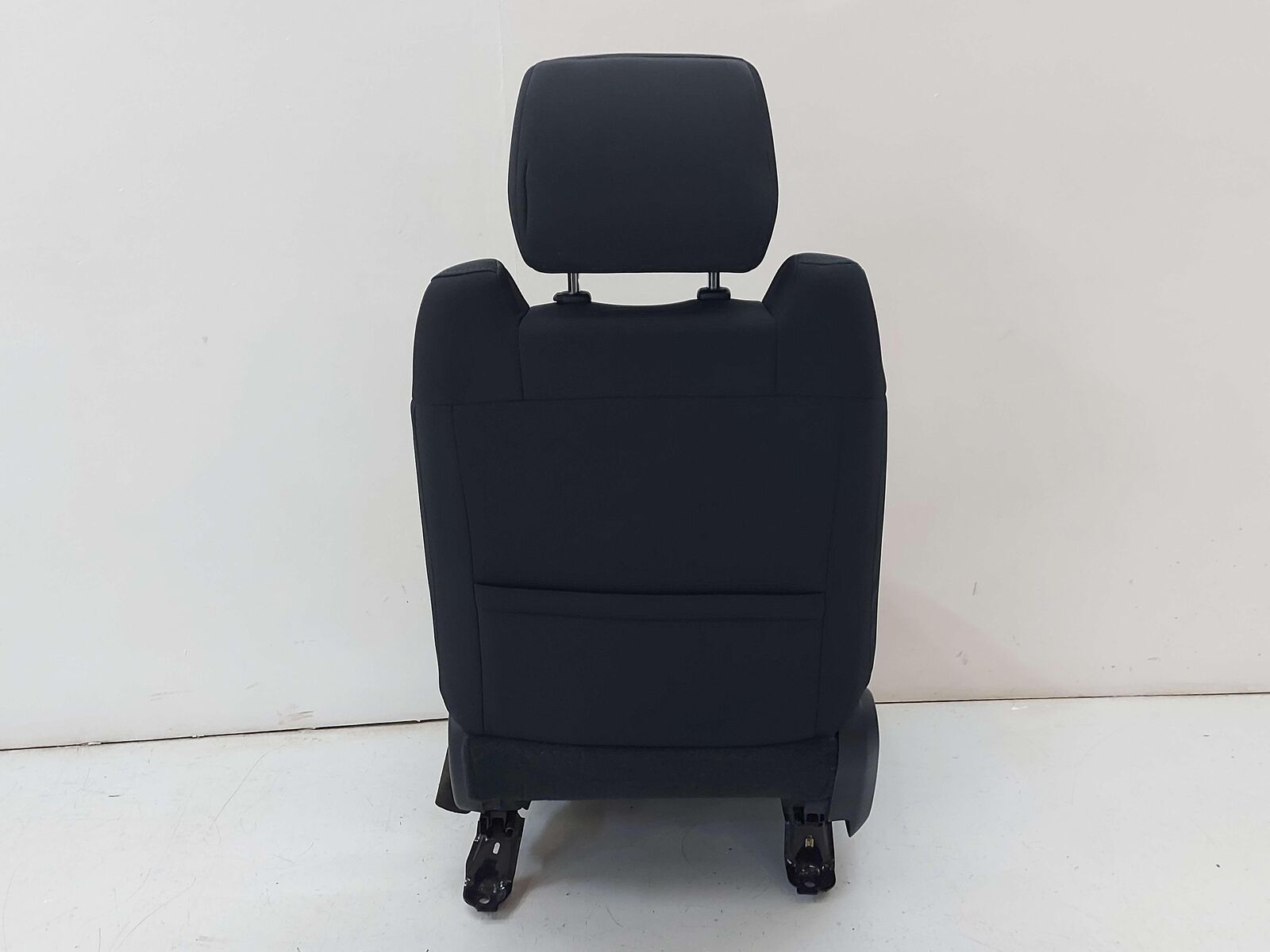 14-21 TOYOTA TUNDRA SR5 FRONT RIGHT SEAT BLACK & GRAY FC20 CLOTH