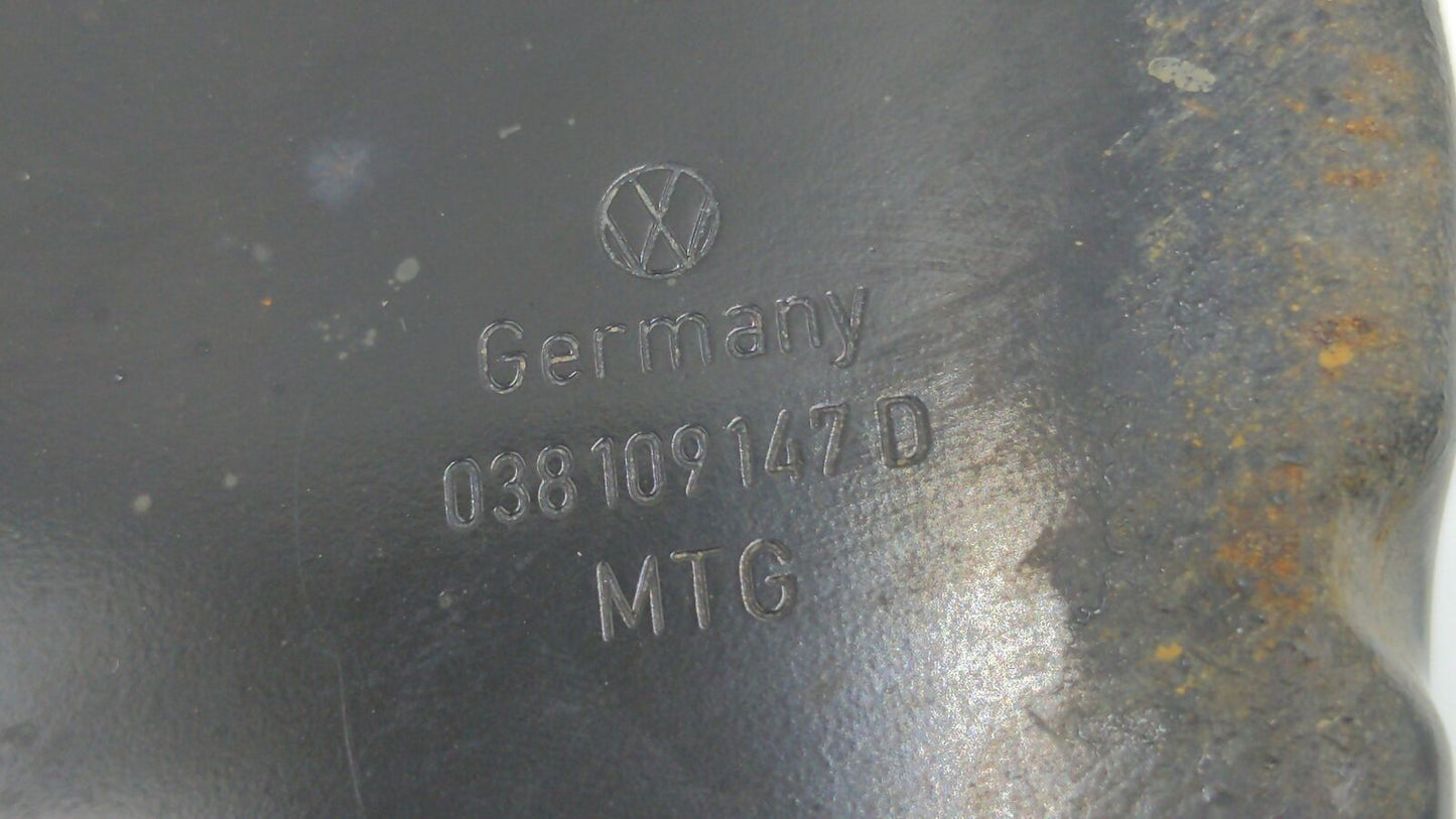 05-07 09-4 Jetta Center Timing Cover 038109147D 2.0L diesel CJAA