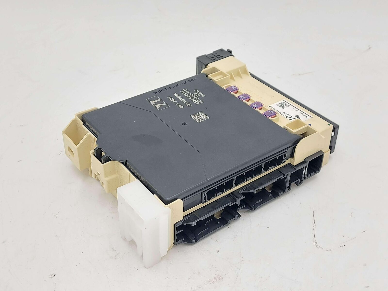 20-22 TOYOTA HIGHLANDER MPX MULTIPLEX BODY CONTROL MODULE W/FUSE BOX 89221-0E450