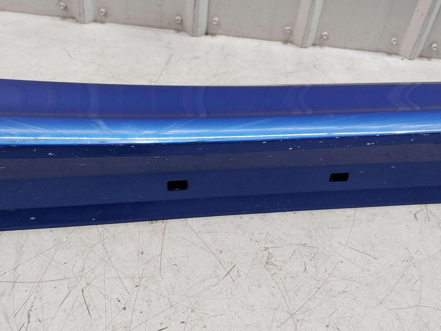 16 PORSCHE CAYMAN GT4 981 RIGHT ROCKER PANEL SIDE SKIRT MOULDING SAPPHIRE BLUE