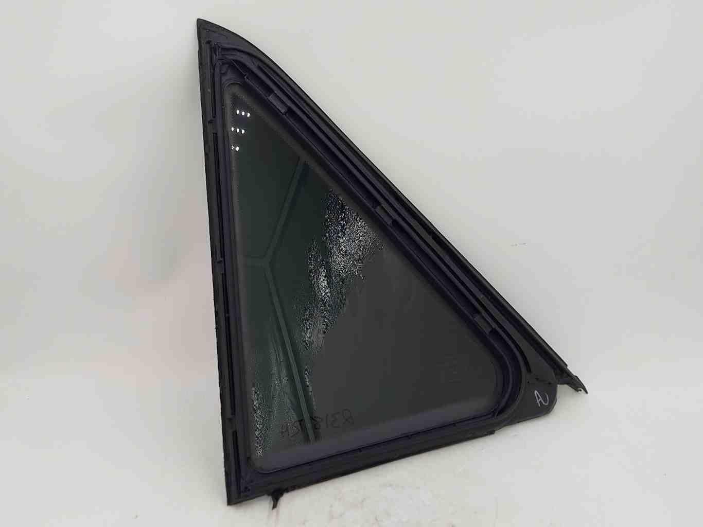 16-19 MERCEDES GLE63S AMG W166 Rear RIGHT Privacy Vent Glass Window 1667300655 