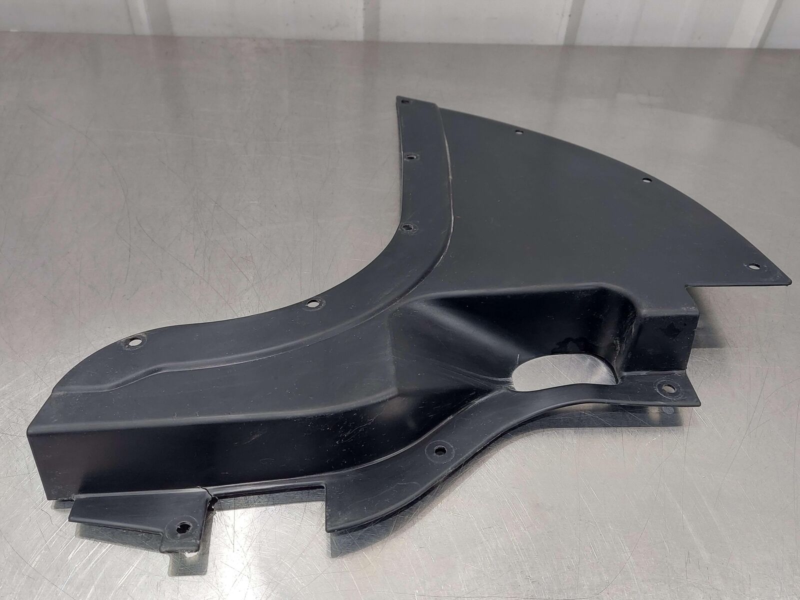 2006 FORD GT GT40 SUPERCAR REAR RIGHT WHEEL LINER UPPER *TORN* 4G7V-6327988-AC