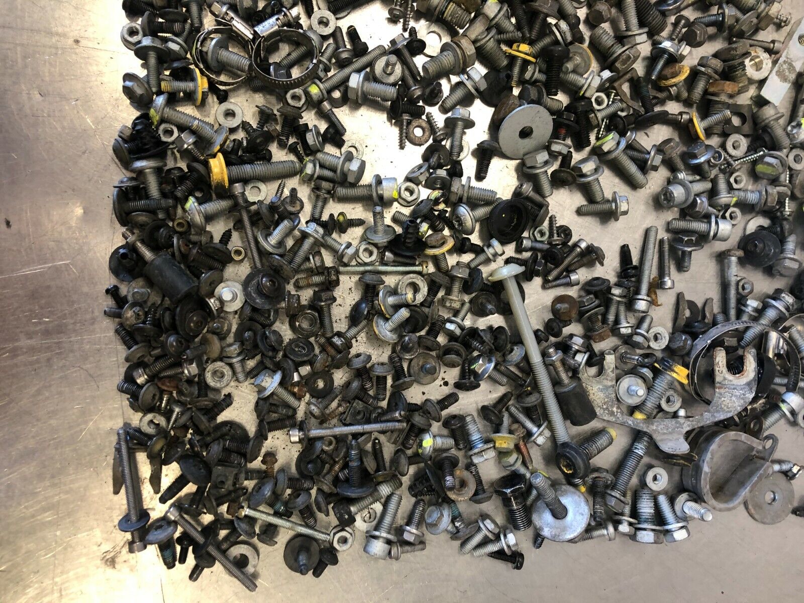 2008 LAMBORGHINI GALLARDO SPYDER 5.0L ASSORTED HARWARE NUTS BOLTS WASHERS ETC