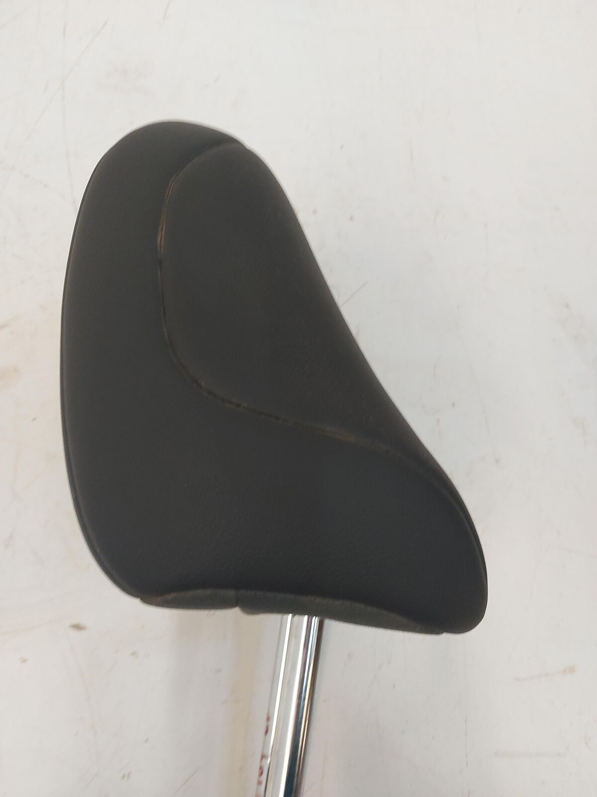 20 TOYOTA HIGHLANDER FRONT LH Left Headrest Black Vinyl