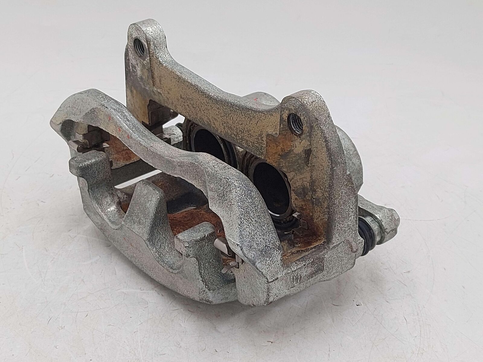 20-23 TOYOTA HIGHLANDER FRONT LH LEFT BRAKE CALIPER 477500E071