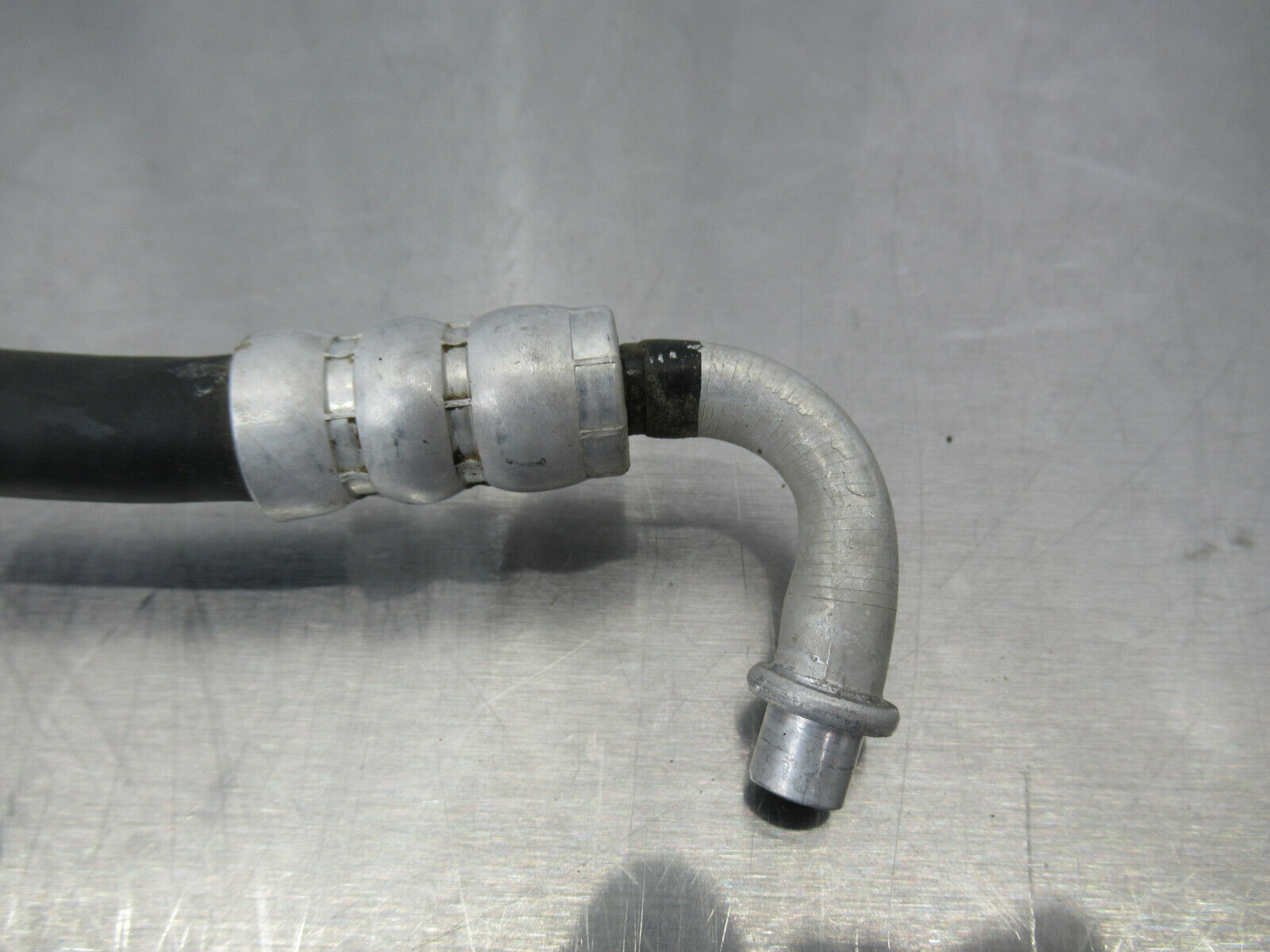 T020 2016 16 MCLAREN 570S AC LINE HOSE PIPE #15 13A4103CP